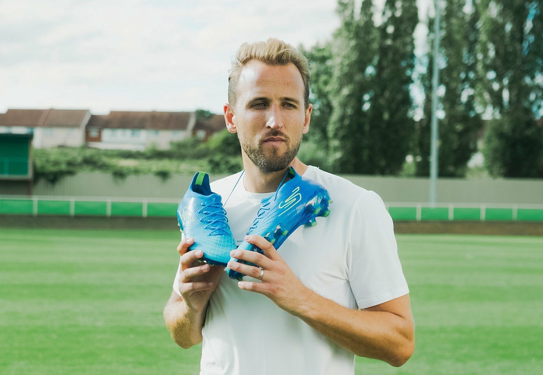 Harry Kane es de Skechers y llevará sus primeras botas - Fútbol Factory