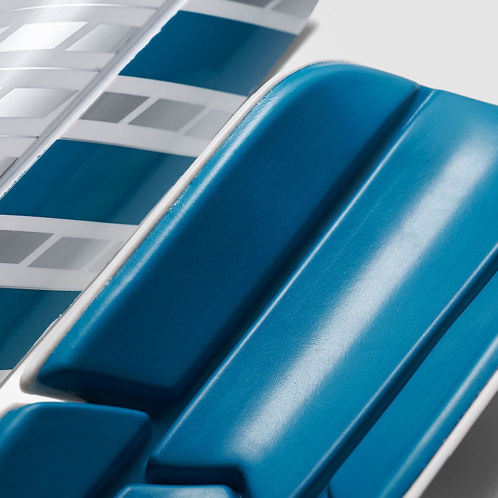 Espinilleras Real Madrid Pro Lite 2017/2018 Blanco Espinilleras Real Madrid Pro Lite 2017/2018 Blanco - Fútbol Factory