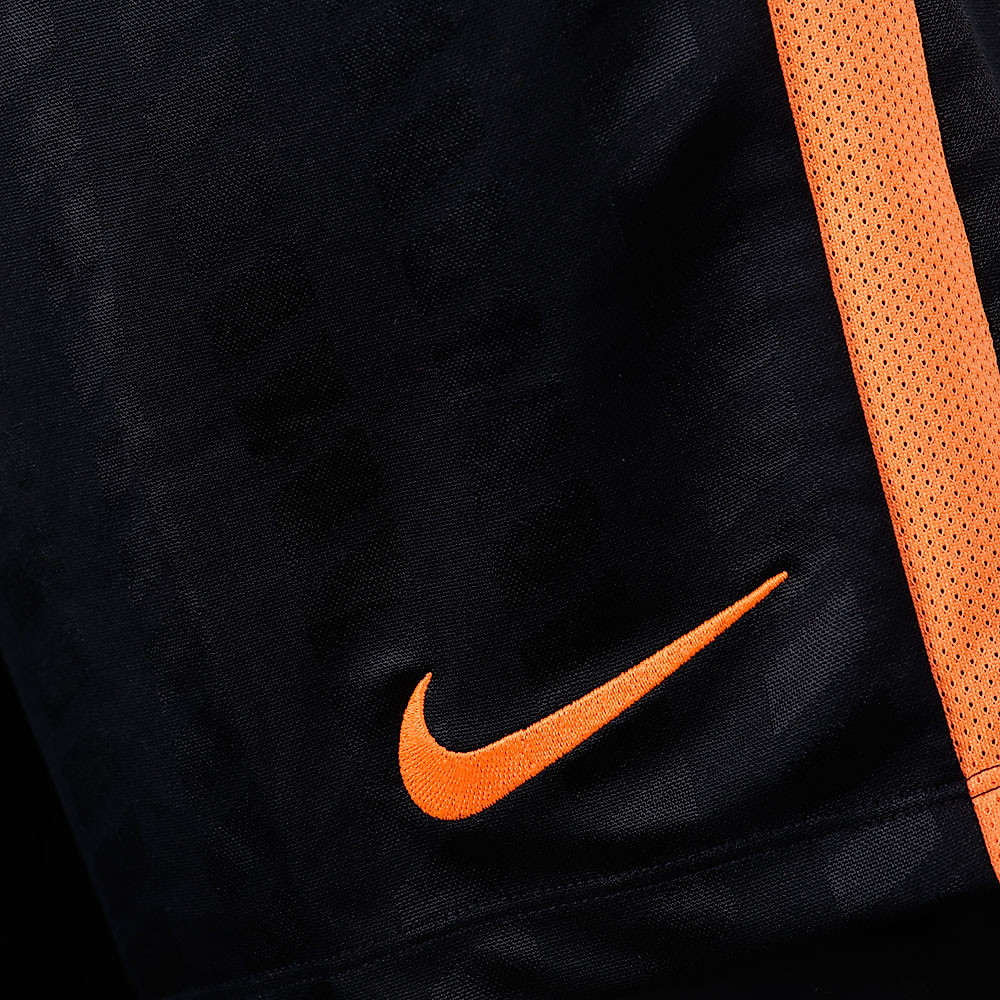 Pantalón Corto de Training Academy Negro Naranja - Fútbol Factory