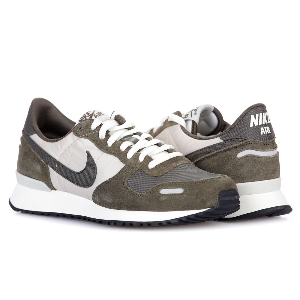 Zapatillas de Paseo Nike Air Vortex Verde - Fútbol Factory