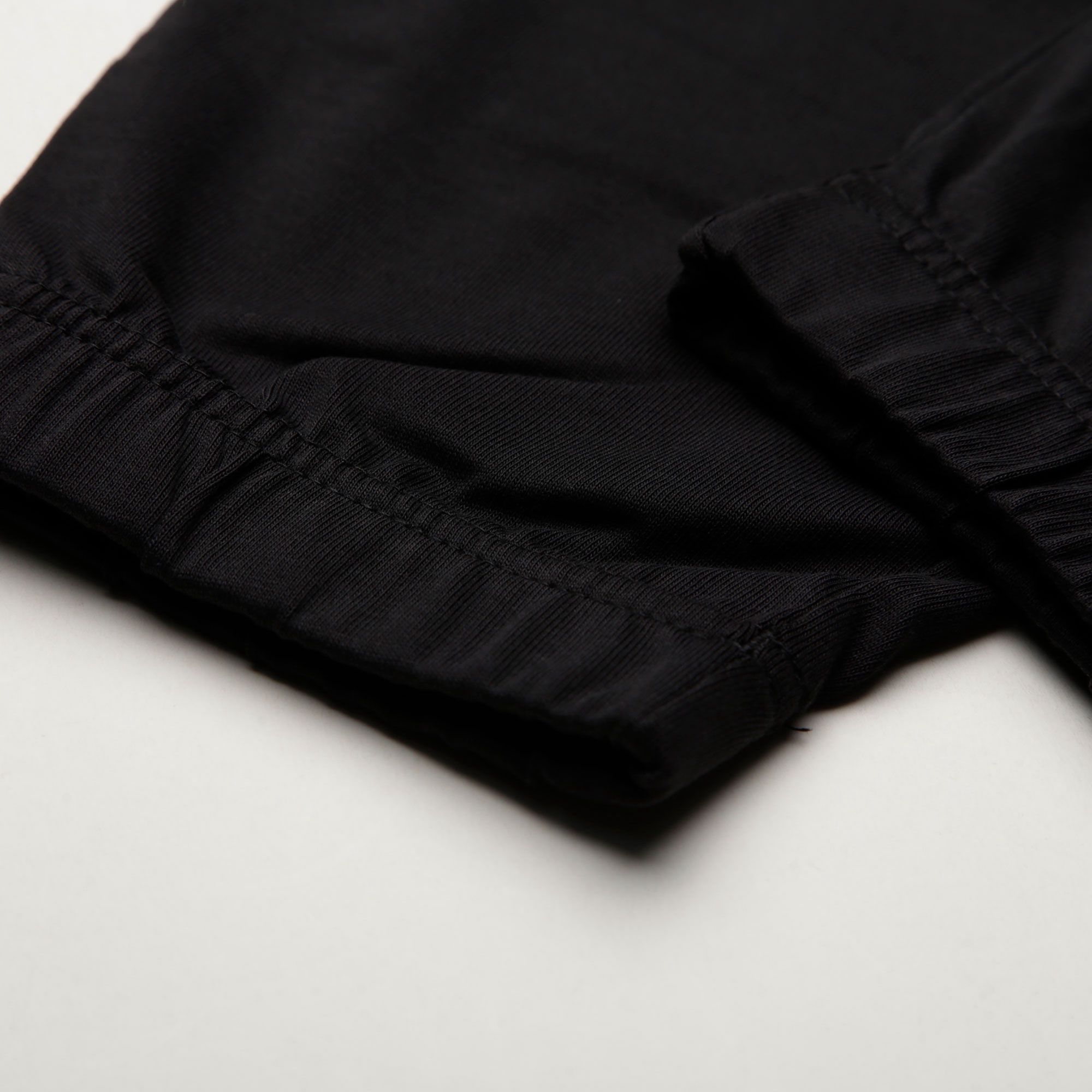 Pantalón Essentials Performance Logo Negro - Fútbol Factory