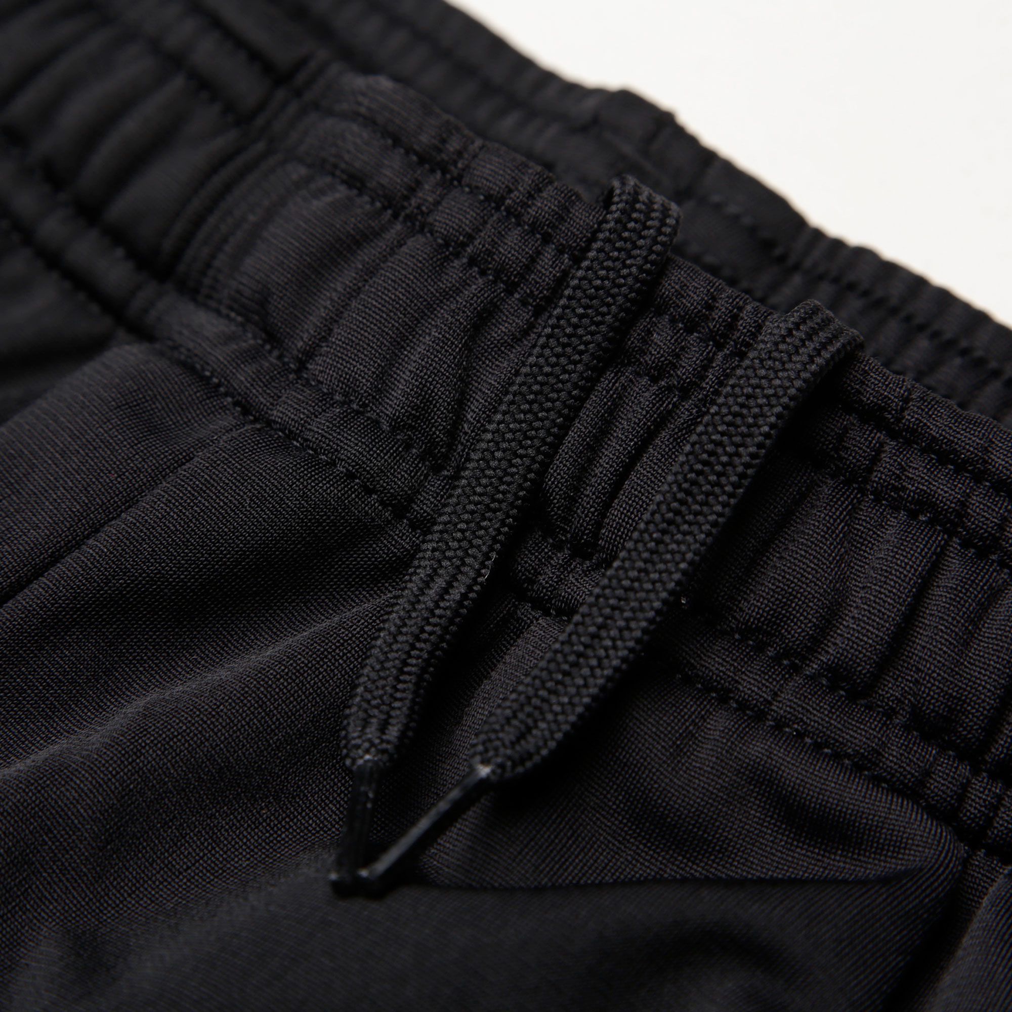 Pantalón de Paseo Core 18 Negro - Fútbol Factory