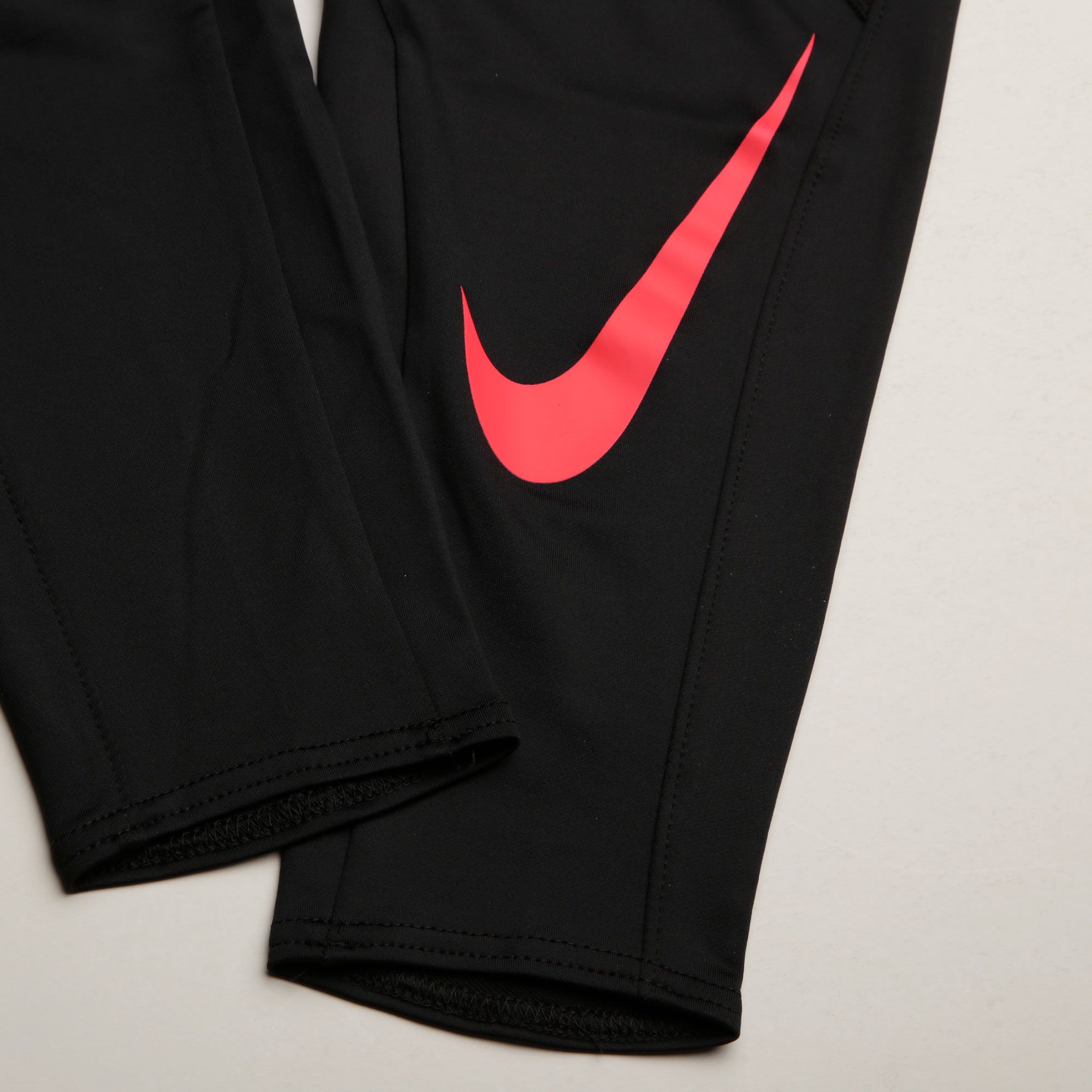 Pantalón de Training Fútbol Dry Squad Negro Blanco - Fútbol Factory