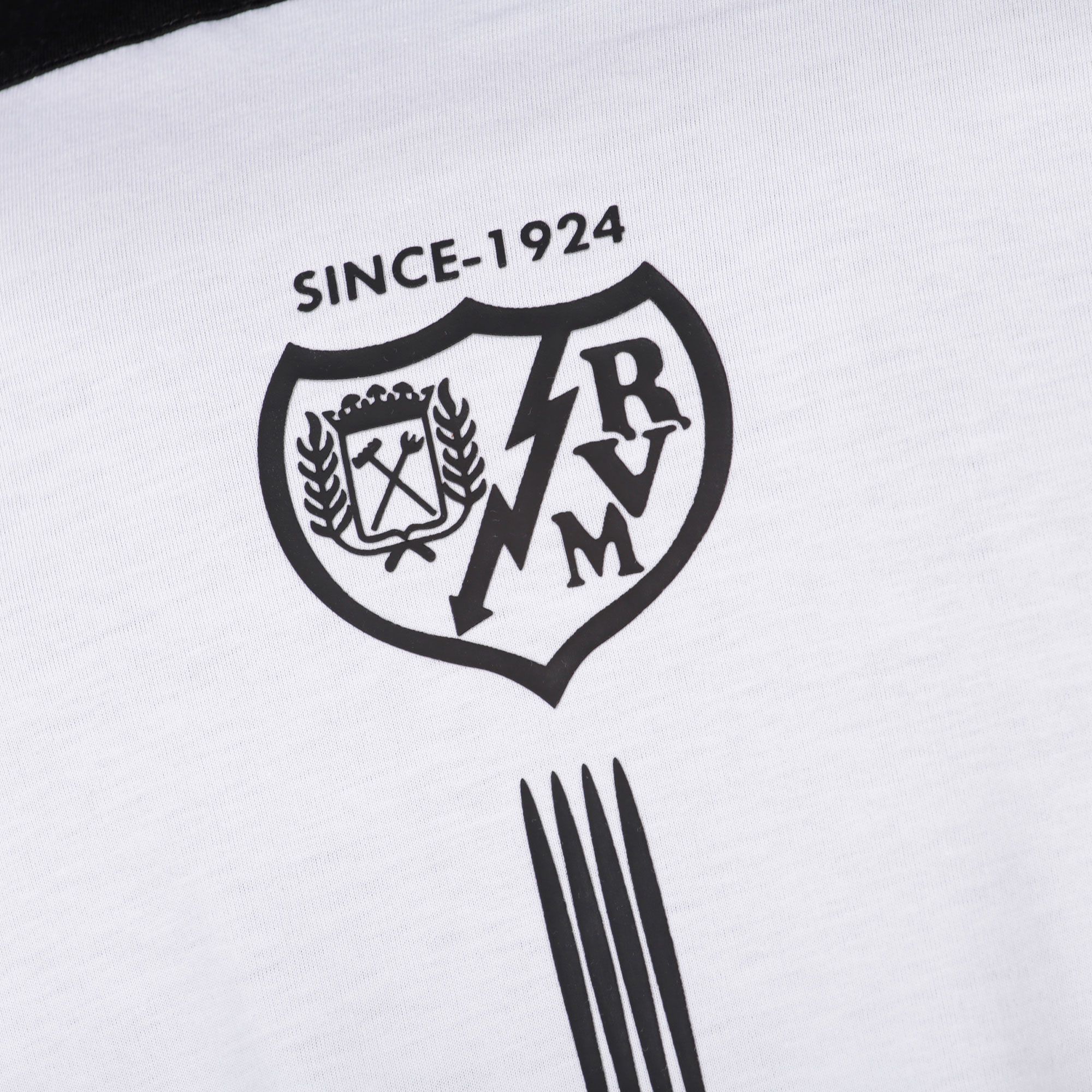 Polo de Paseo Rayo Vallecano Blanco 2017/2018 Negro - Fútbol Factory