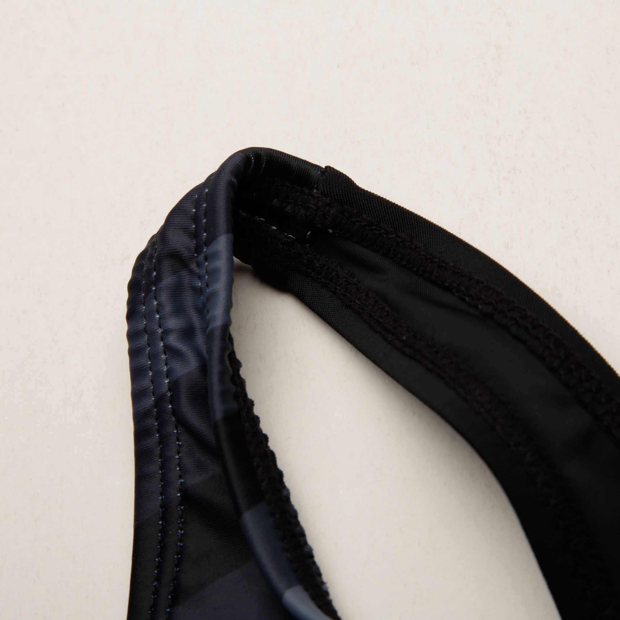 Bañador de Competición Shark Slip Negro - Fútbol Factory