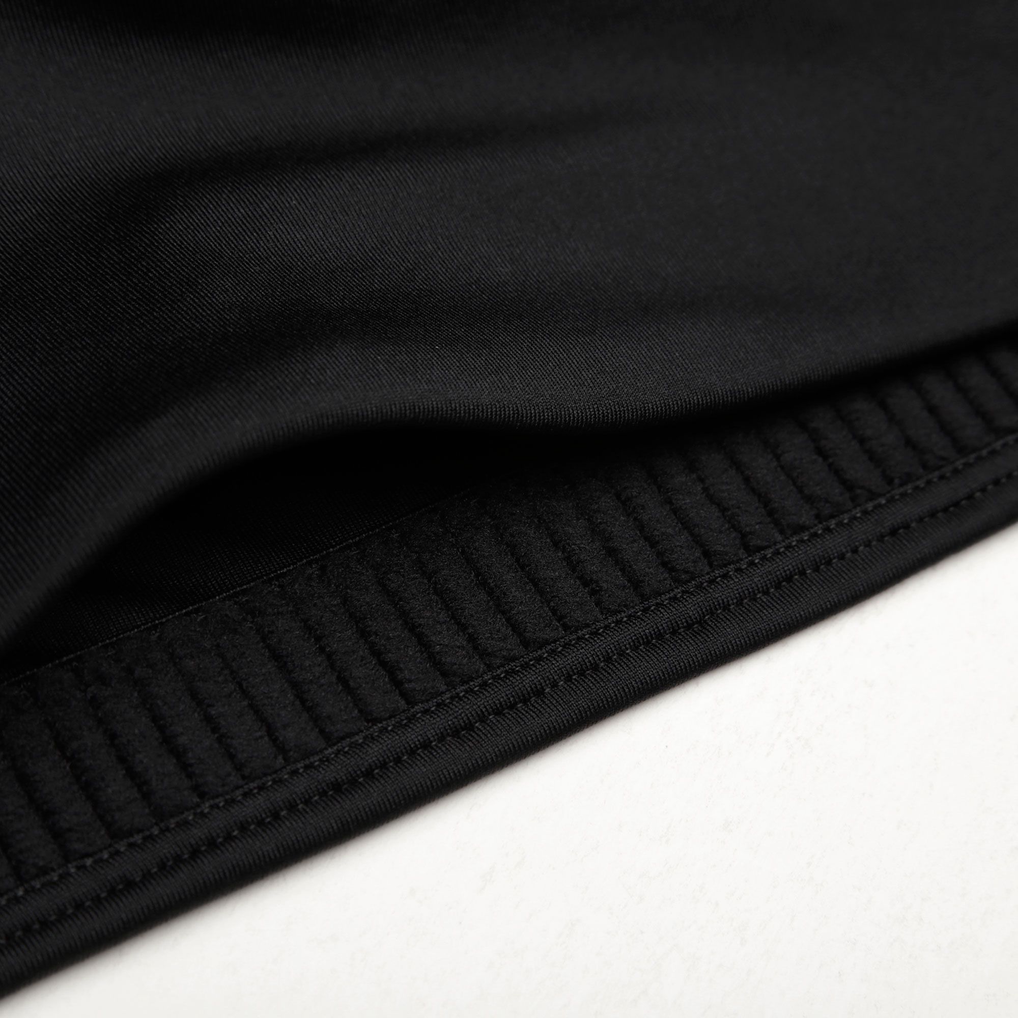 Top de Training Classic Swoosh Mujer Negro - Fútbol Factory