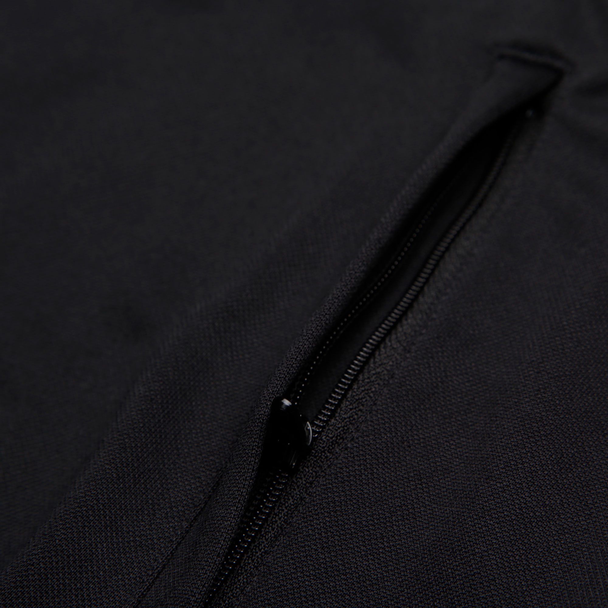 Chaqueta Real Madrid 2018/2019 Negro - Fútbol Factory