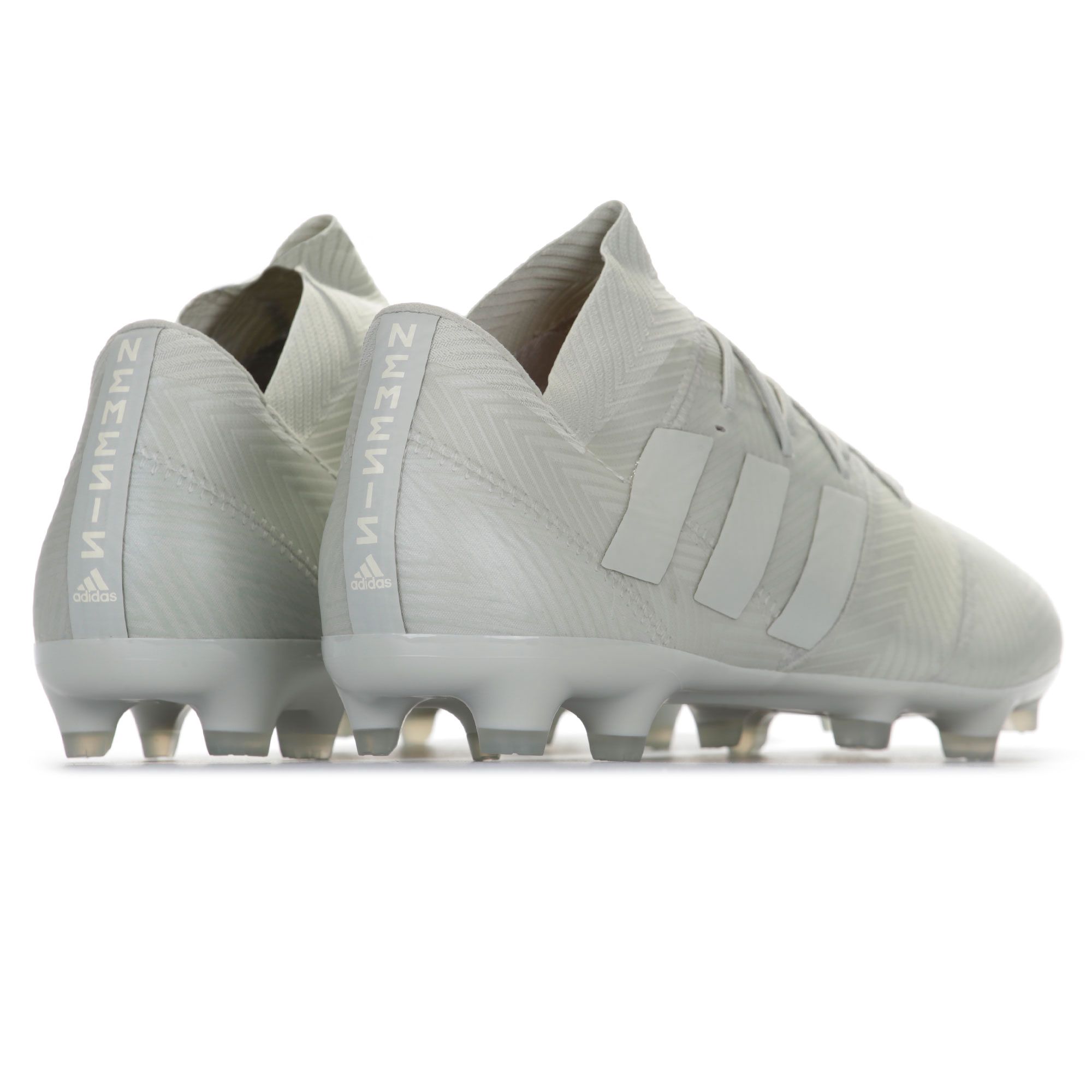 Botas de Fútbol Nemeziz 18.2 FG Gris - Fútbol Factory
