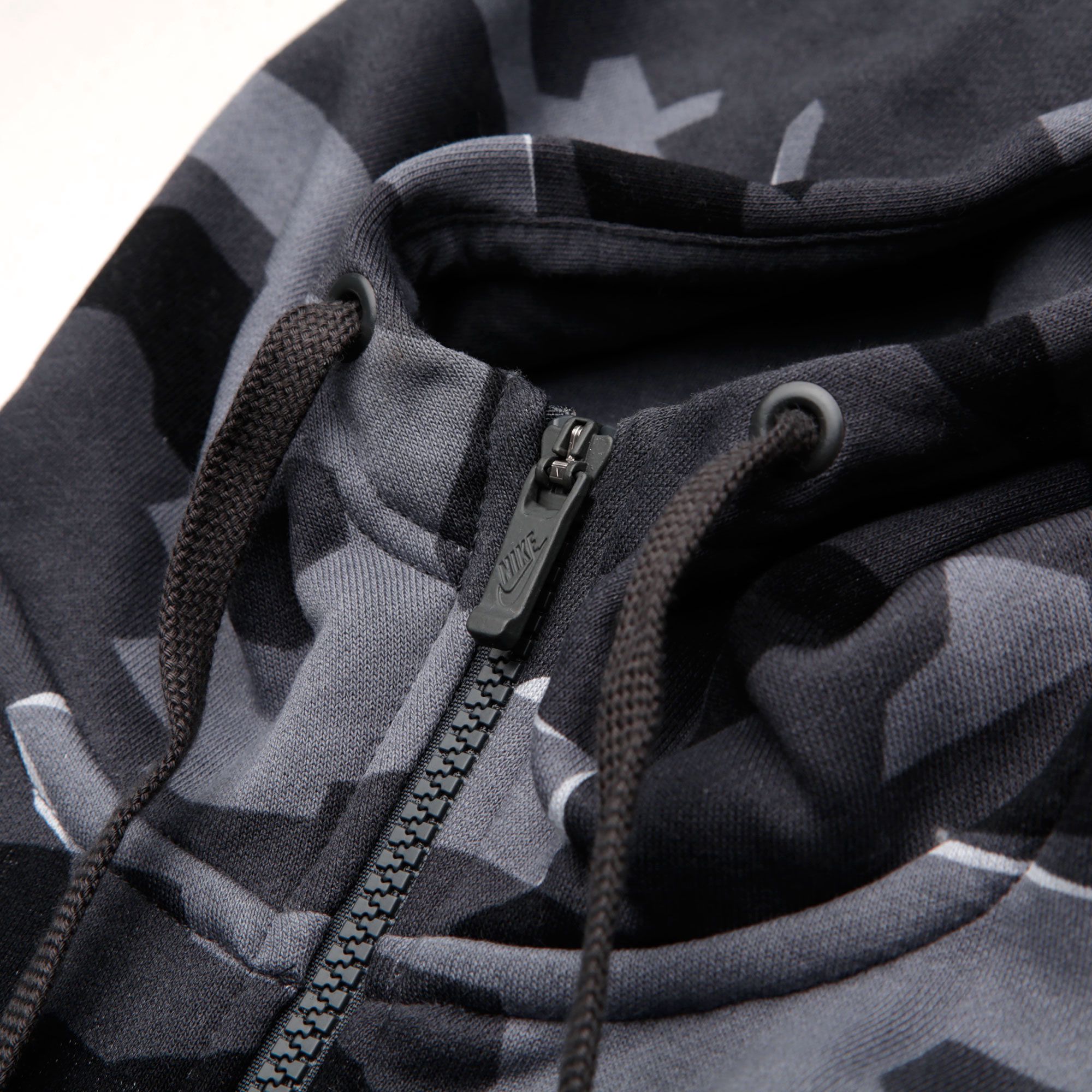 Chaqueta con Capucha Sportswear Club Gris Camo - Fútbol Factory