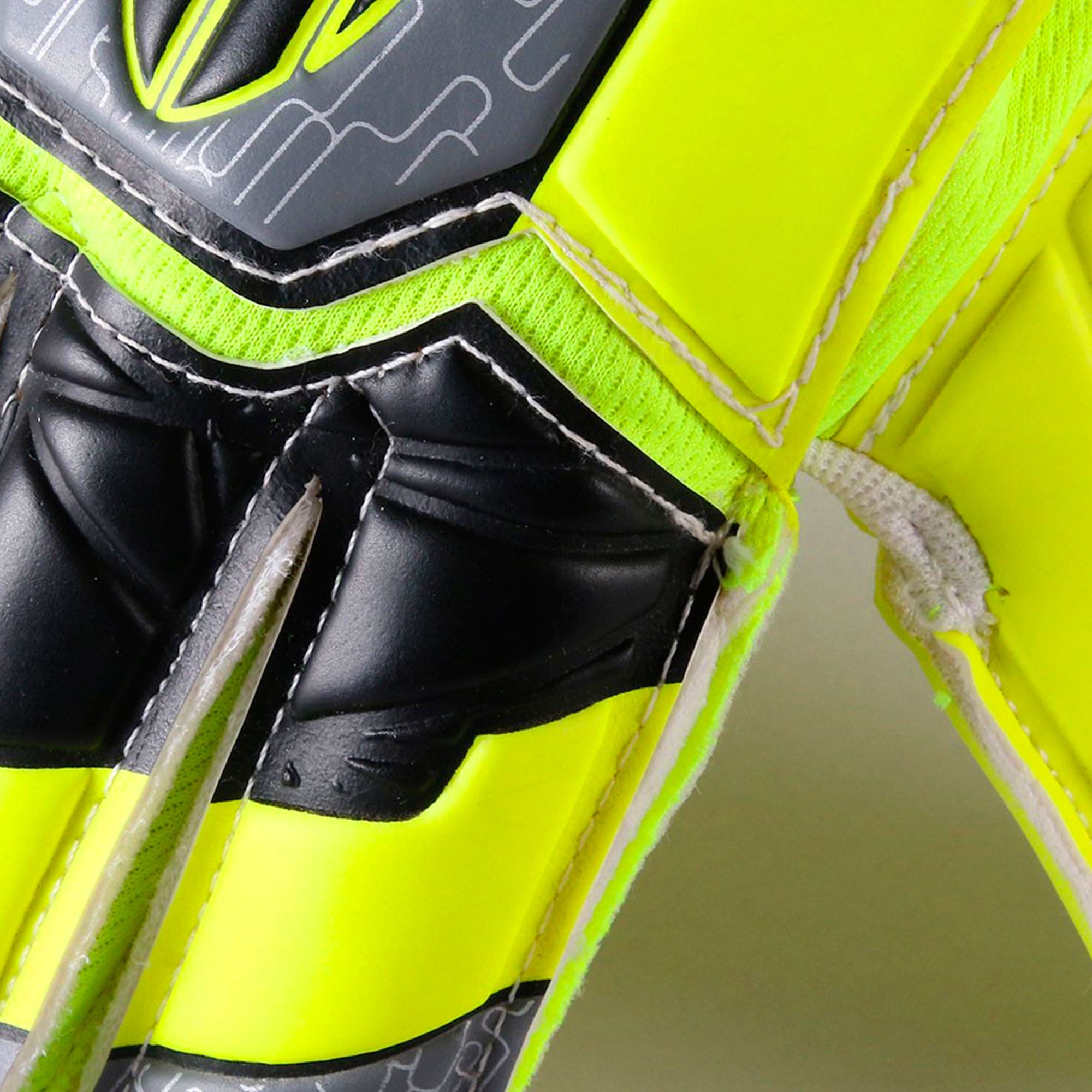 Guantes Basic Protek Flat Power Lime Junior Lima - Fútbol Factory