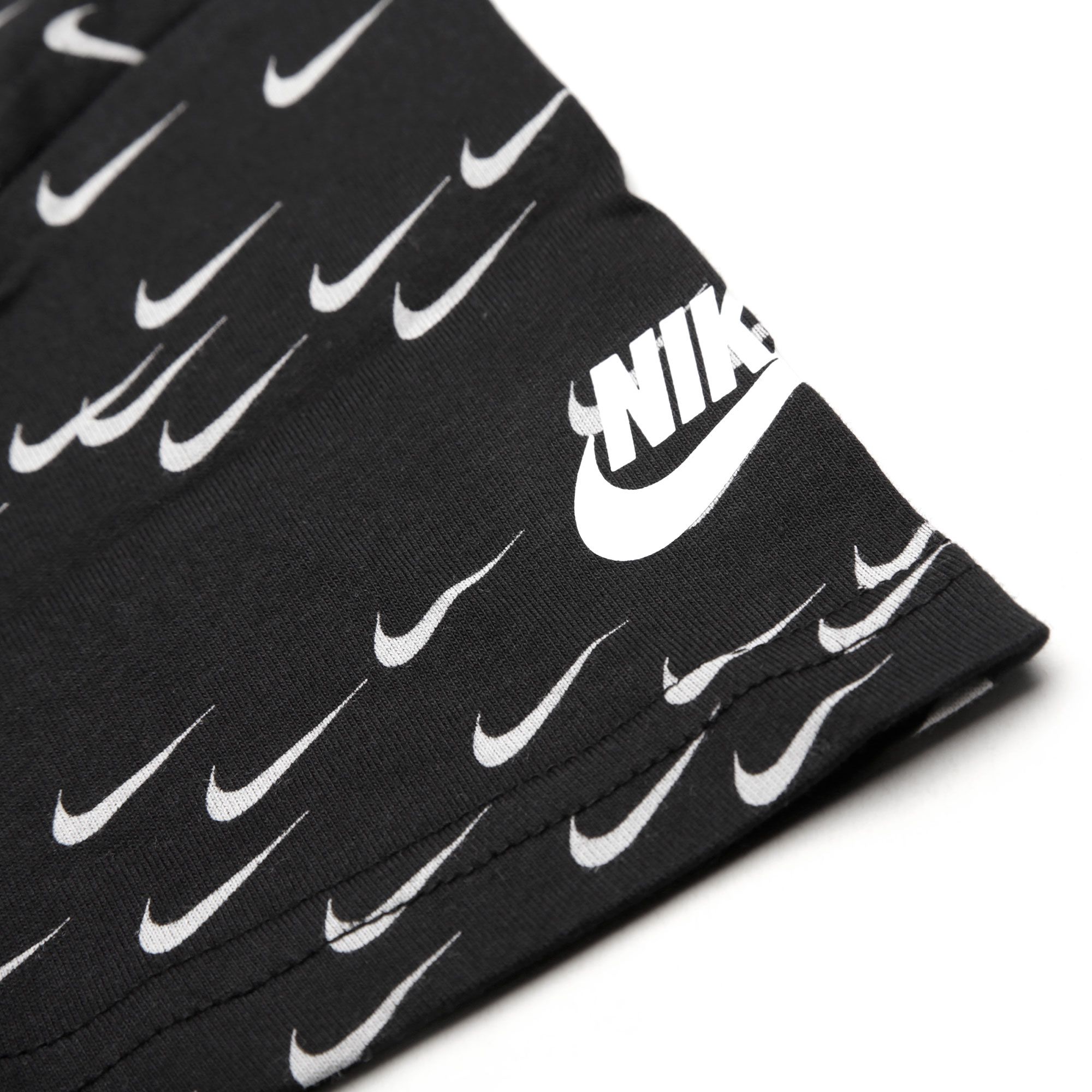 Camiseta Sportswear Essentials Top Crop Mujer Negro - Fútbol Factory