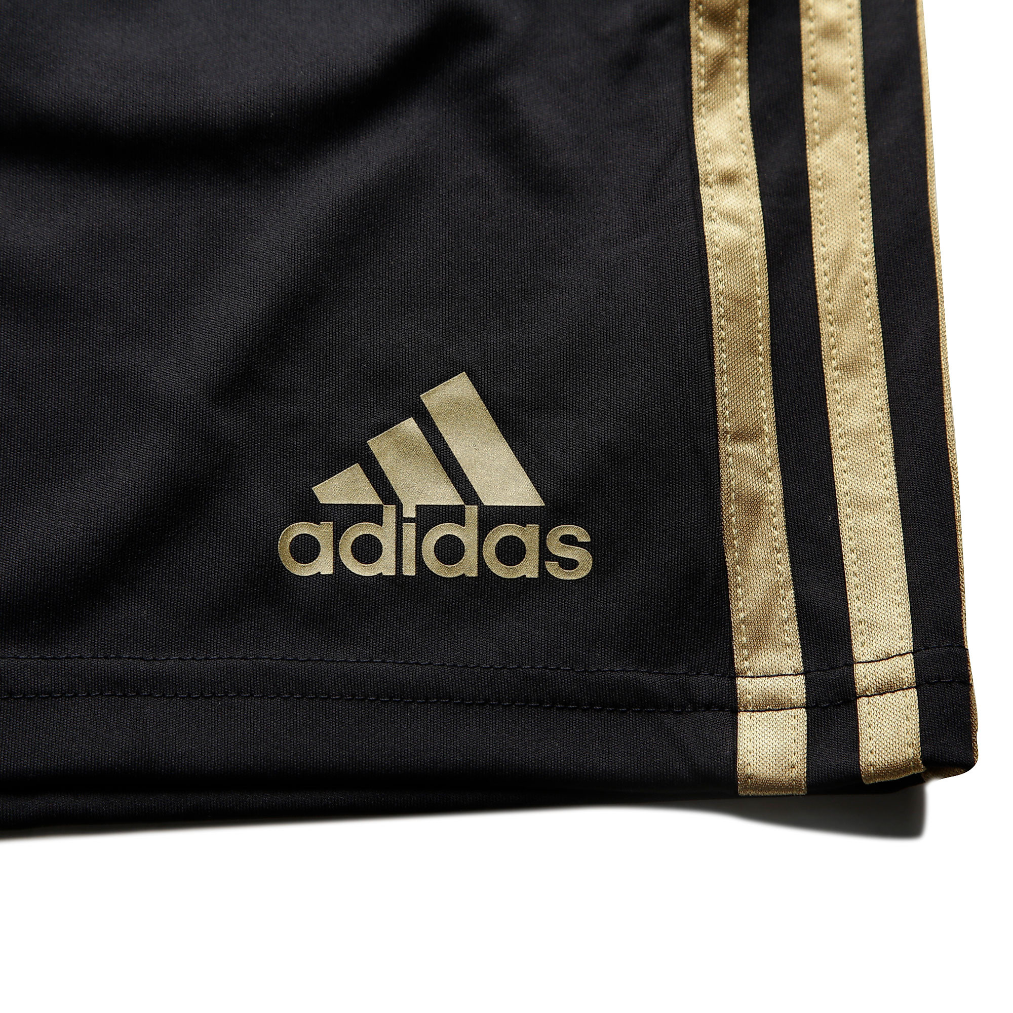 Pantalón Corto de Training Real Madrid 2019/2020 Negro Dorado - Fútbol Factory