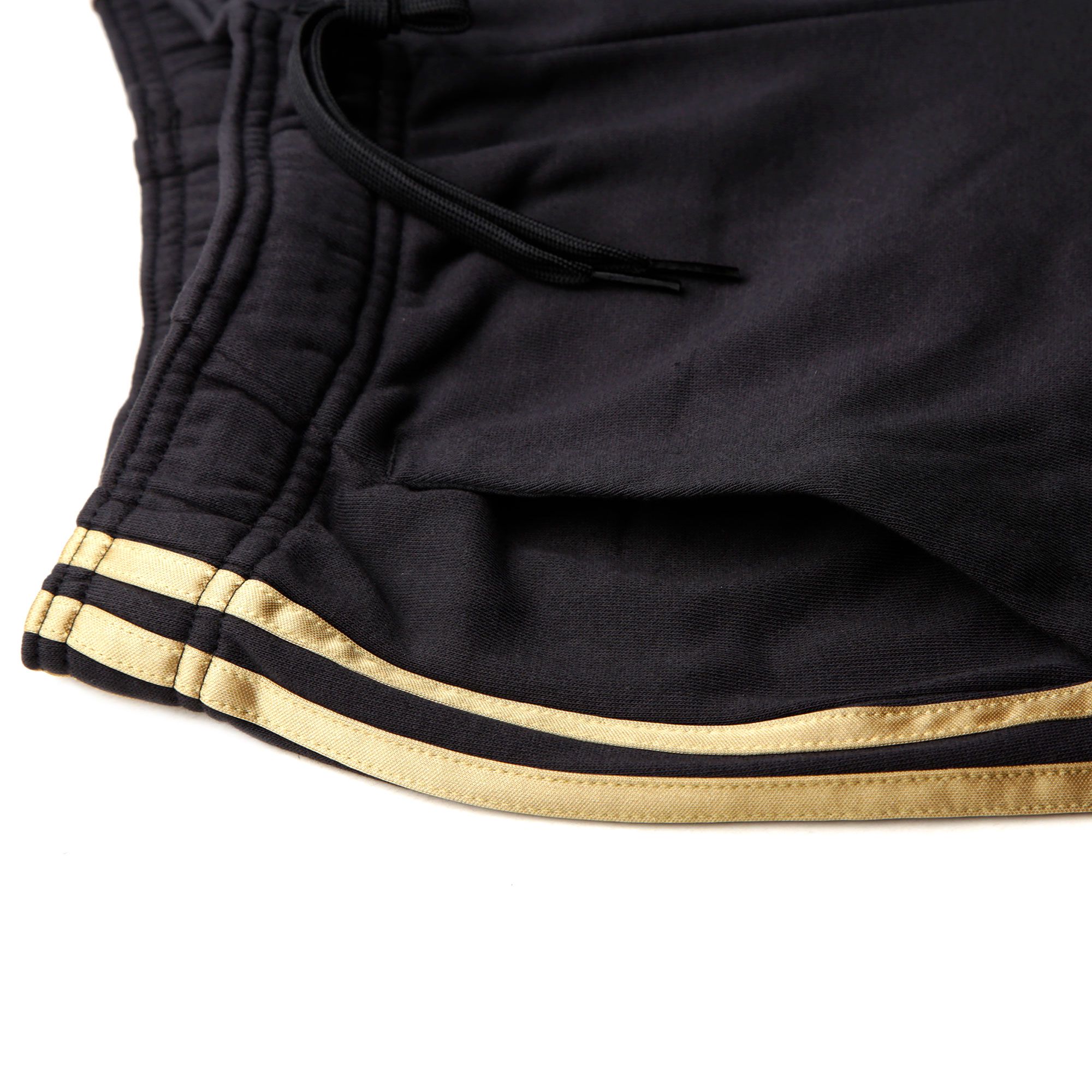 Pantalón Largo de Paseo Real Madrid 2019/2020 Negro Dorado - Fútbol Factory