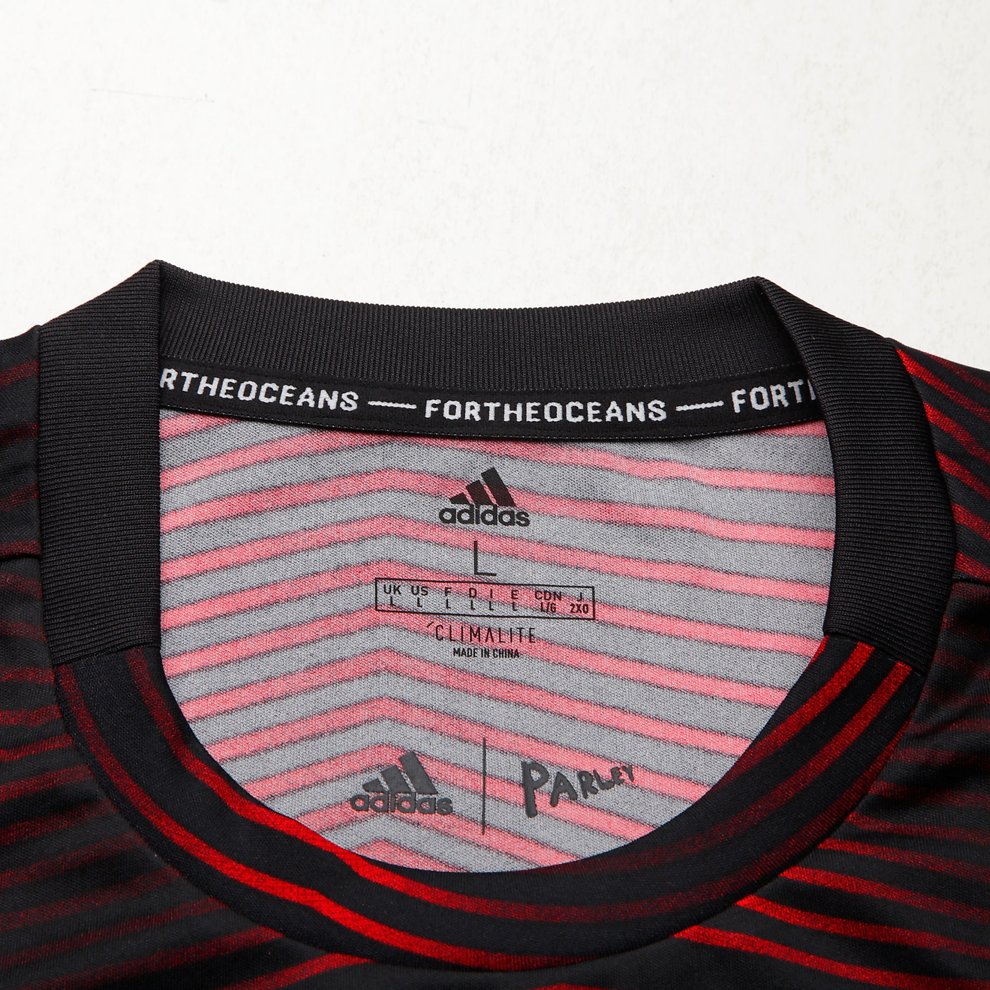 Camiseta Pre-Match Manchester United 2018/2019 Parley Negro - Fútbol Factory