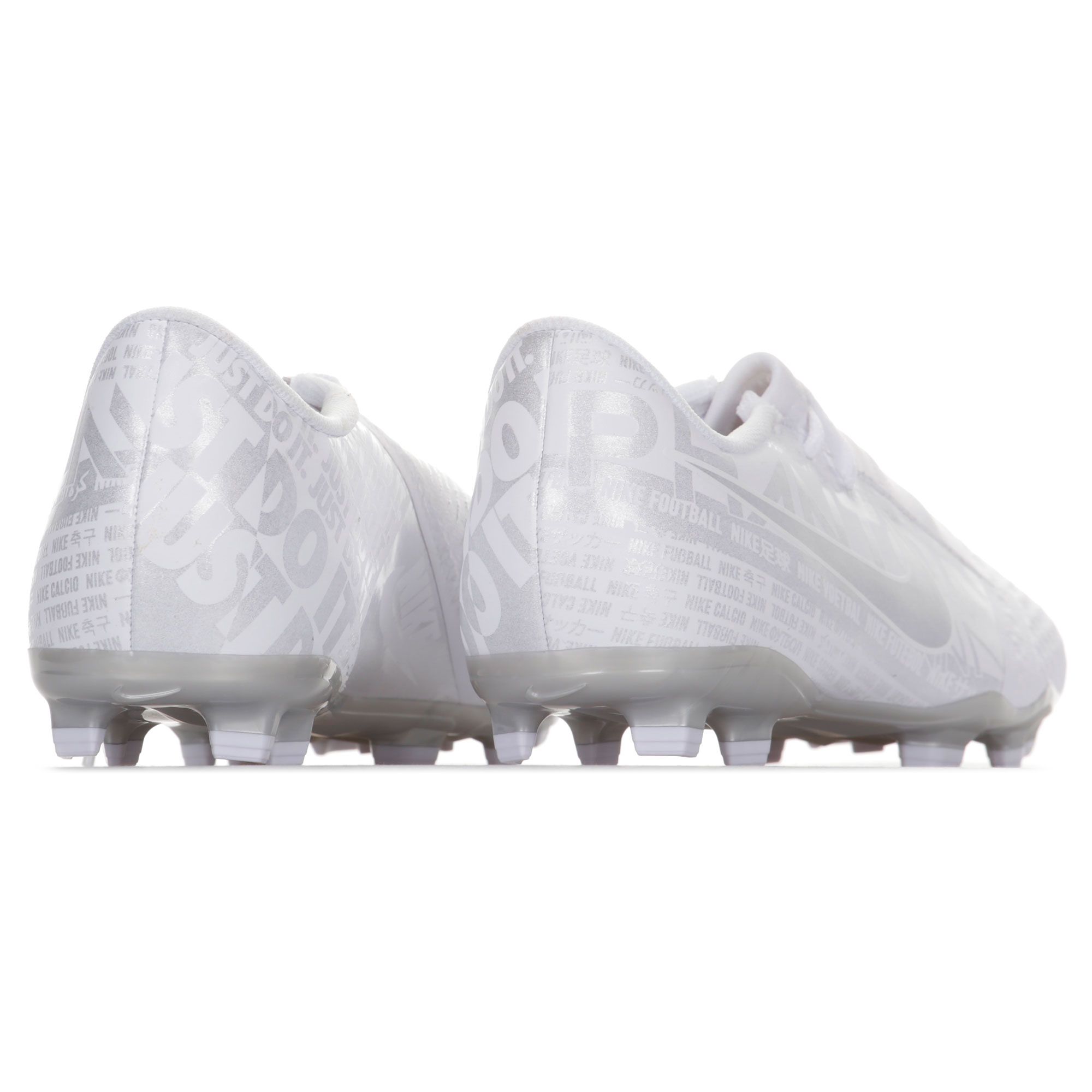 Botas de fútbol Phantom Venom Academy FG Junior Blanco Plata - Fútbol Factory