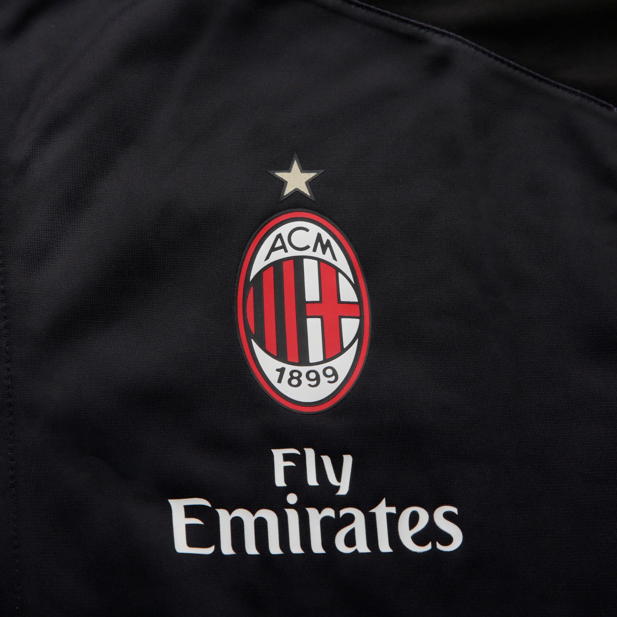 Chandal del milan 2019 online