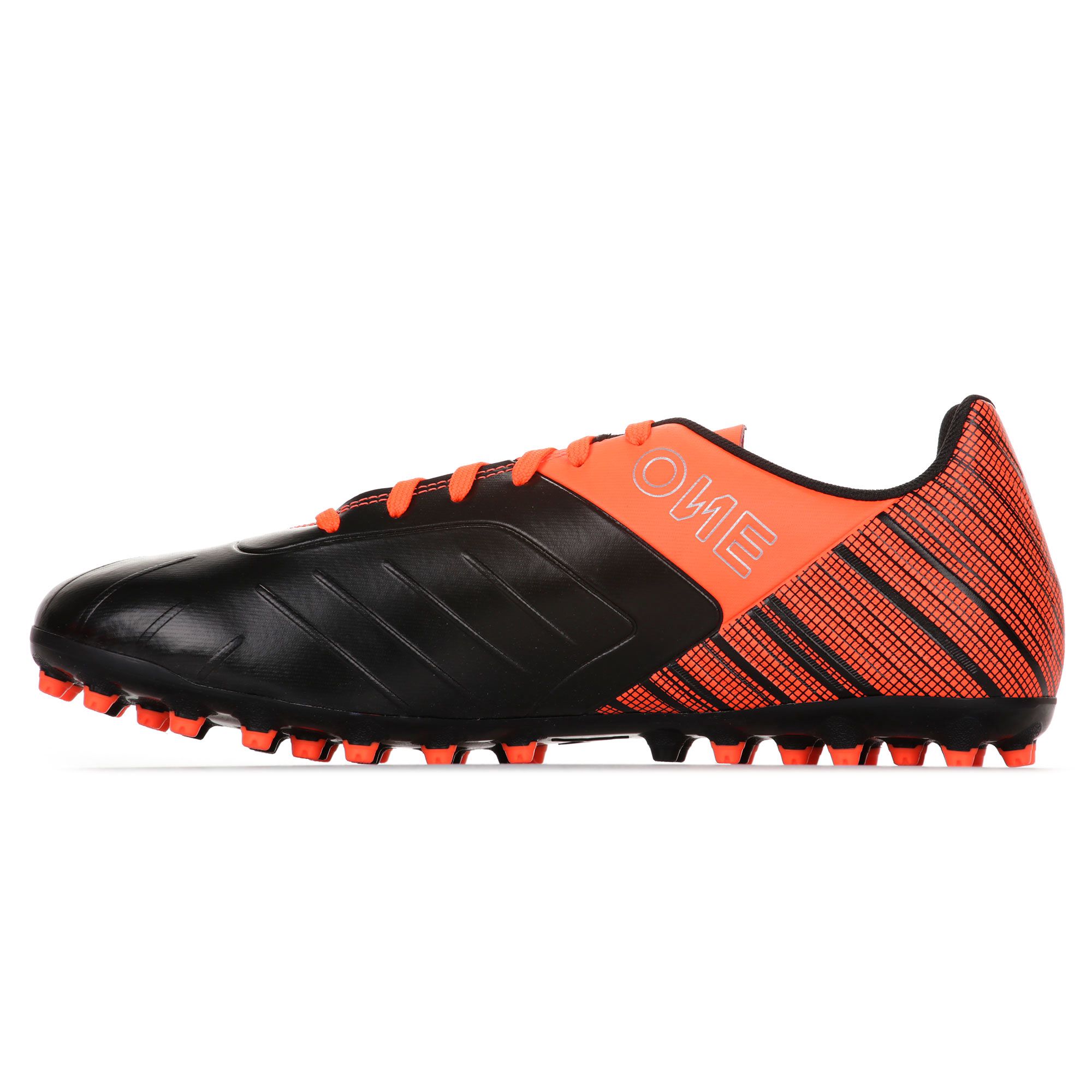 Botas de Fútbol ONE 5.4 MG Negro Rojo - Fútbol Factory
