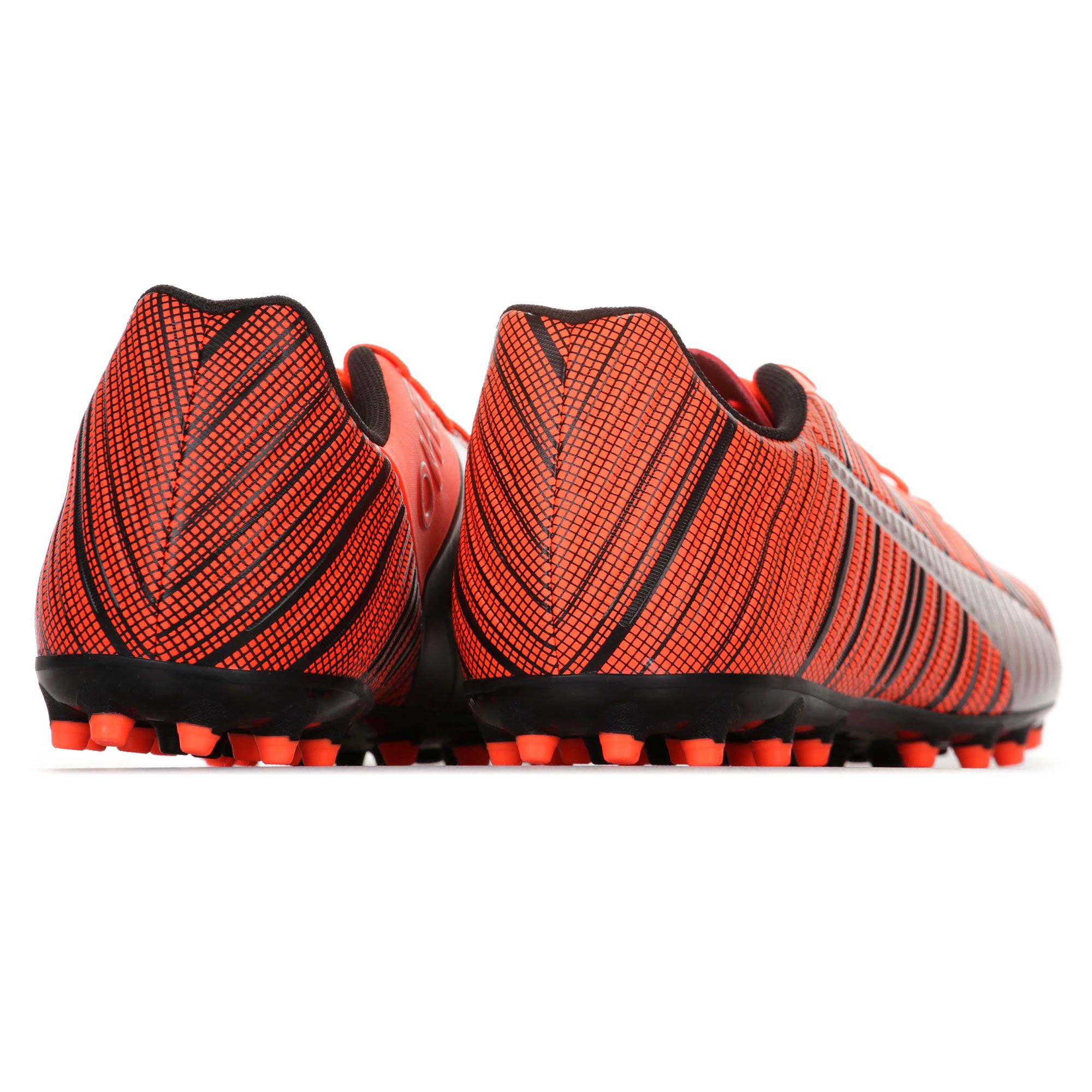 Botas de Fútbol ONE 5.4 MG Negro Rojo - Fútbol Factory