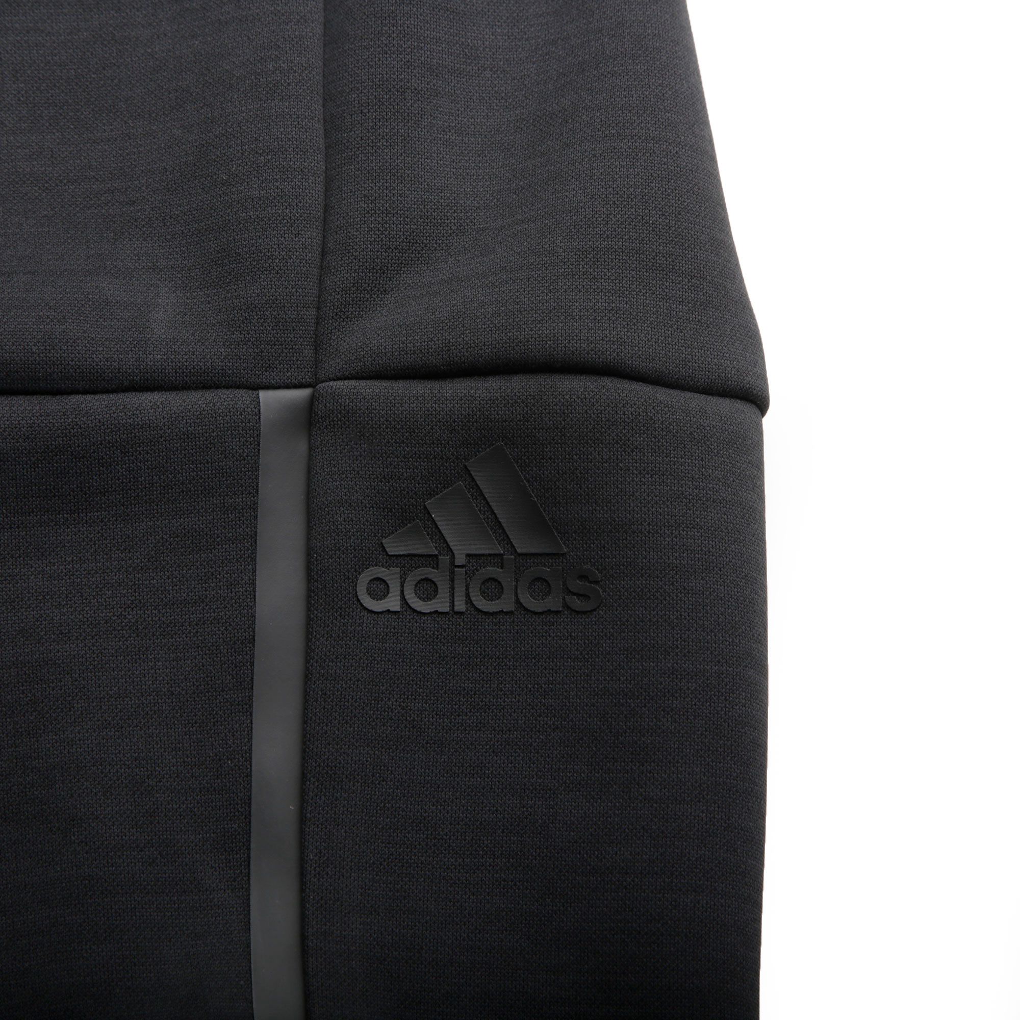 Pantalón de paseo ZNE 3.0 Tapered Negro - Fútbol Factory