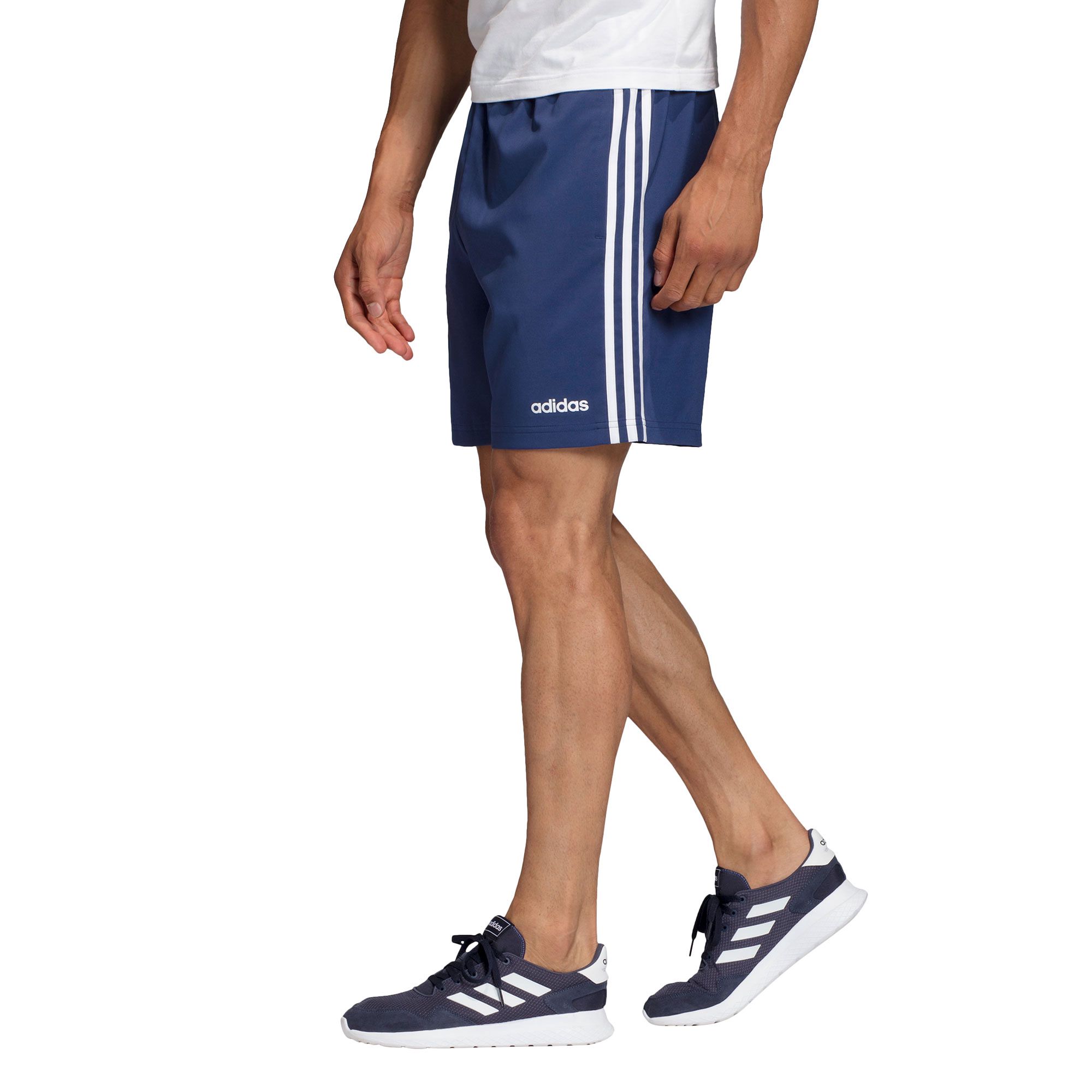 Pantalón Corto de Paseo Essentials Tres Bandas Chelsea Azul - Fútbol Factory