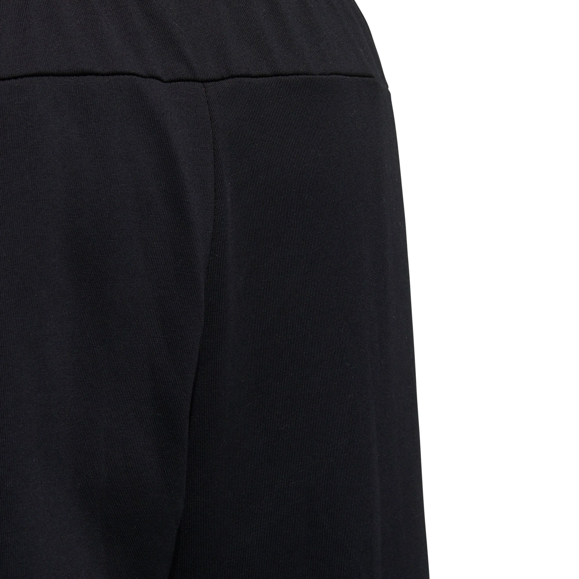 Pantalón Largo Essentials Jogger Negro - Fútbol Factory