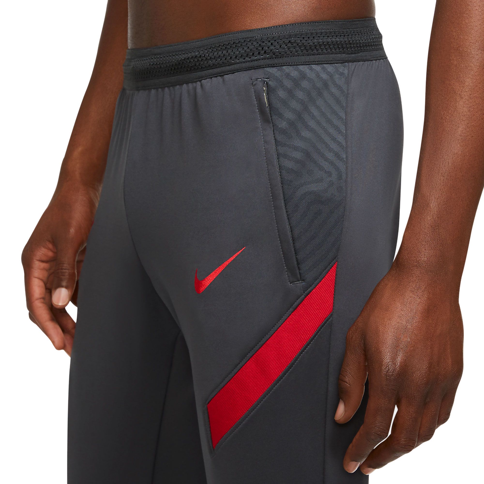 Pantalón Largo de Training Liverpool FC 2020/2021 Strike Gris Rojo - Fútbol Factory