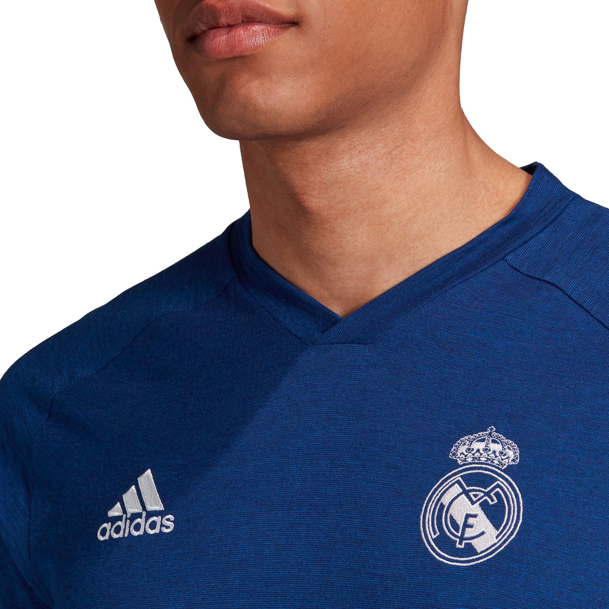 Camiseta de Paseo Real Madrid 2020/2021 Travel Azul - Fútbol Factory