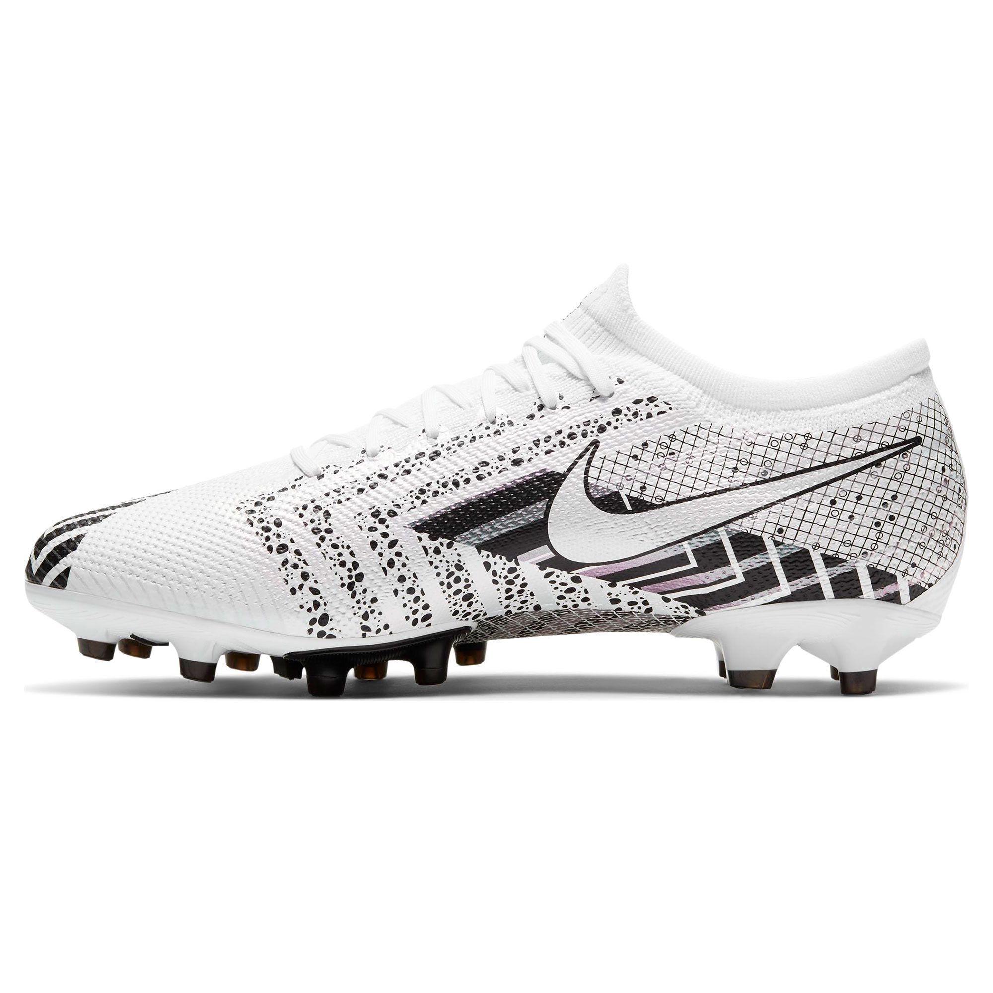 Botas de Fútbol Nike Mercurial Vapor 13 CR7 MDS03 Pro AG-Pro Blanco Botas de Fútbol Nike Mercurial Vapor 13 CR7 MDS03 Pro AG-Pro Blanco - Fútbol Factory