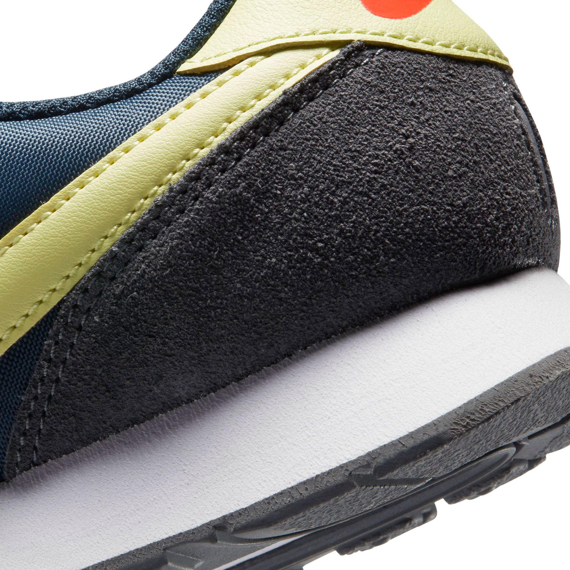 Zapatilla Nike MD Valiant - Fútbol Factory