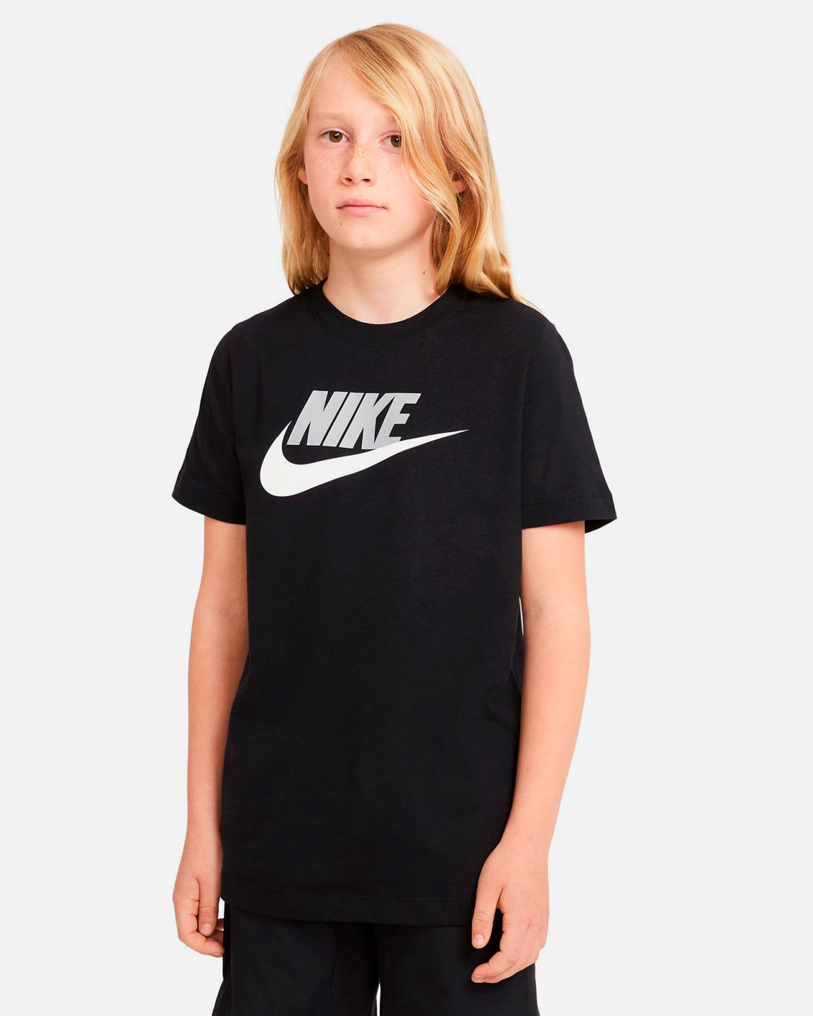 Camiseta Nike NSW Tee Futura - Fútbol Factory