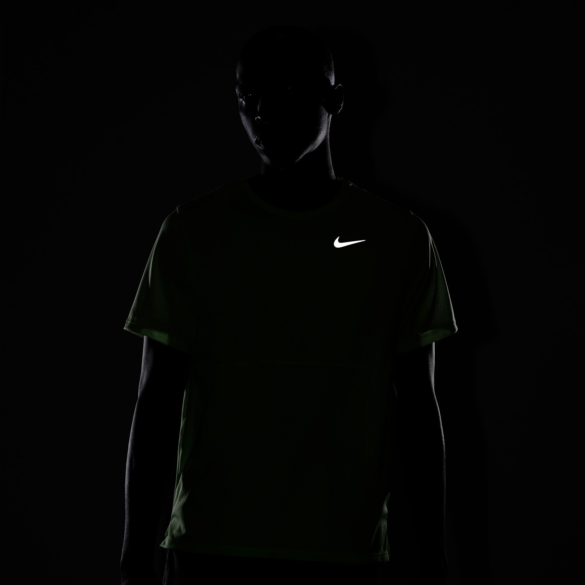 Camiseta Nike Run Breathe - Fútbol Factory