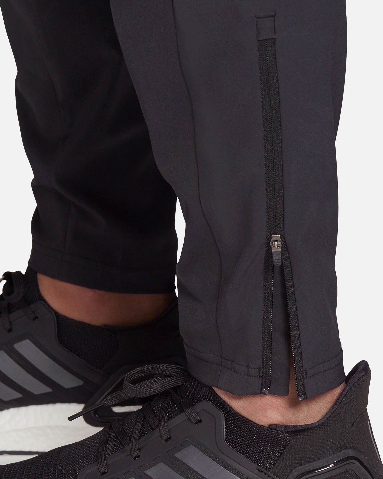 Pantalón adidas Saturday - Fútbol Factory