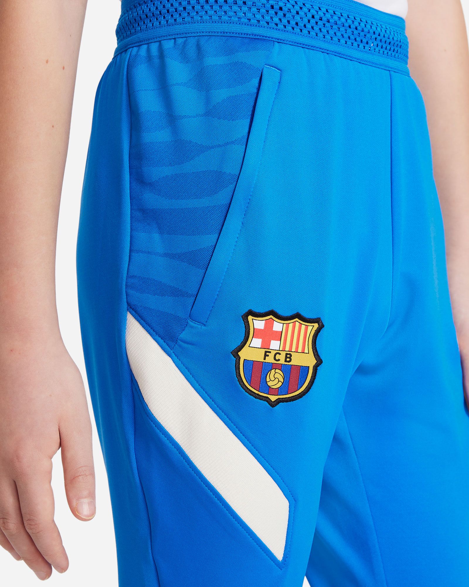 Pantalón FC Barcelona 2021/2022 Strike - Fútbol Factory