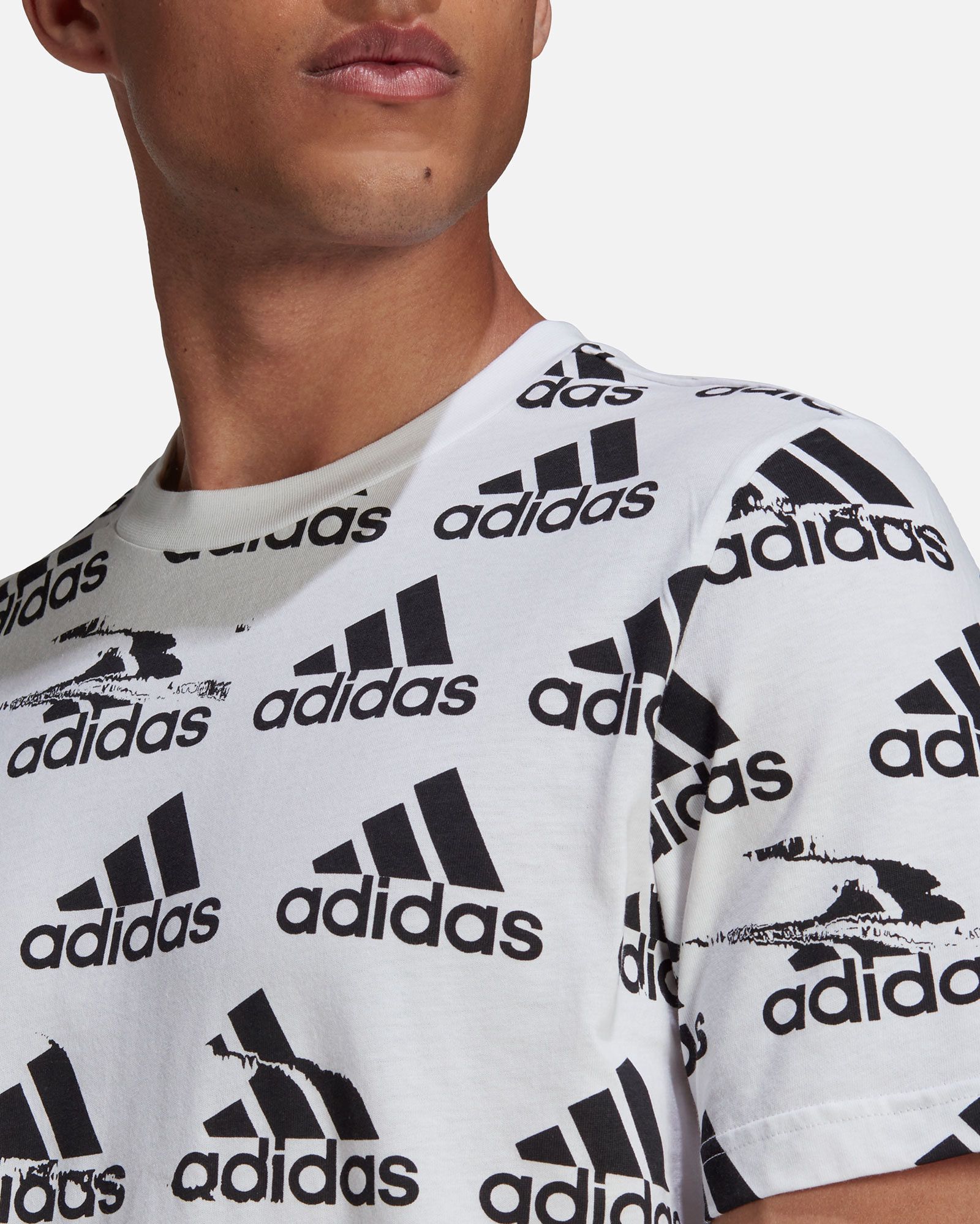Camiseta adidas Essentials Brandlove - Fútbol Factory