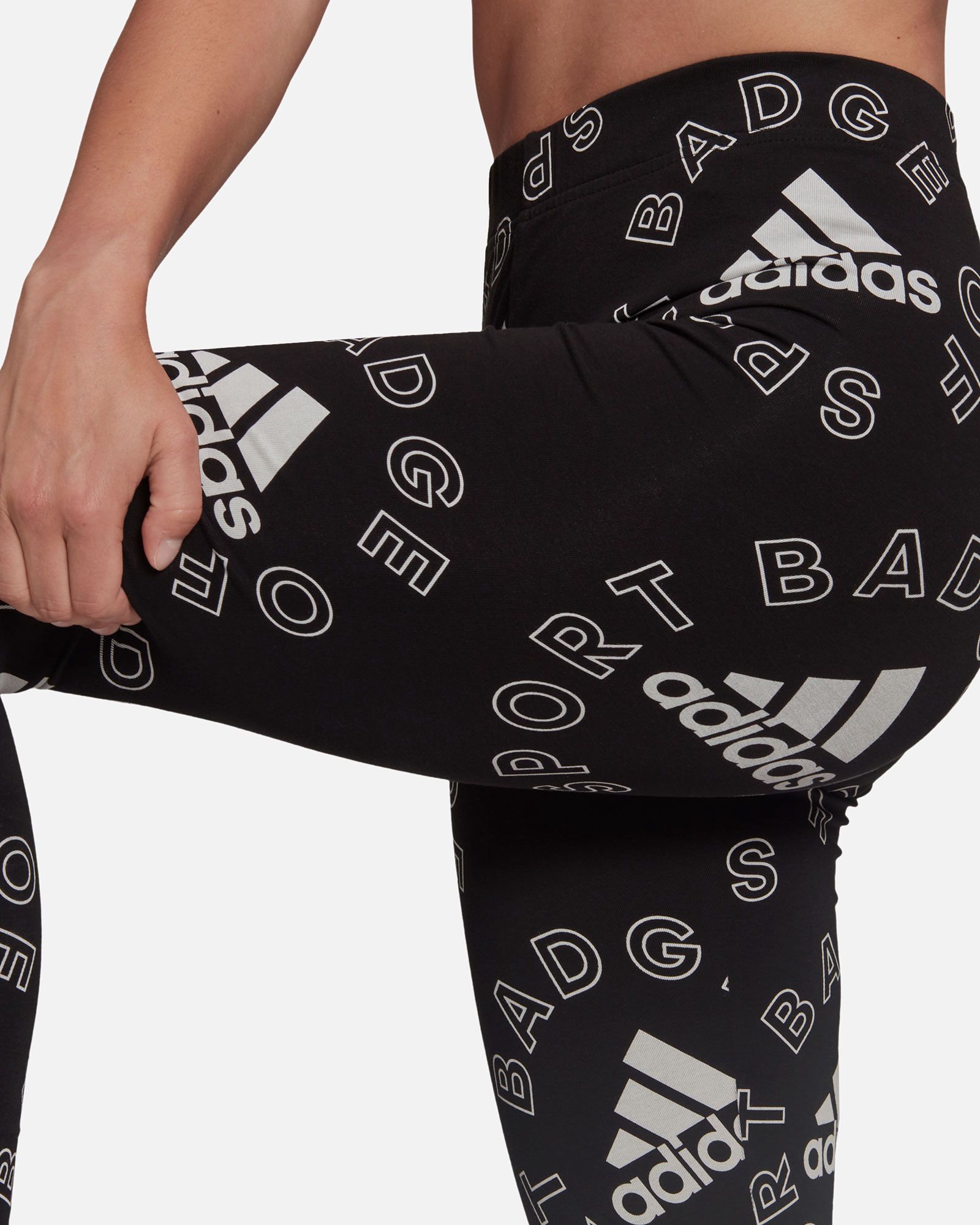 Mallas adidas Essentials Logo - Fútbol Factory