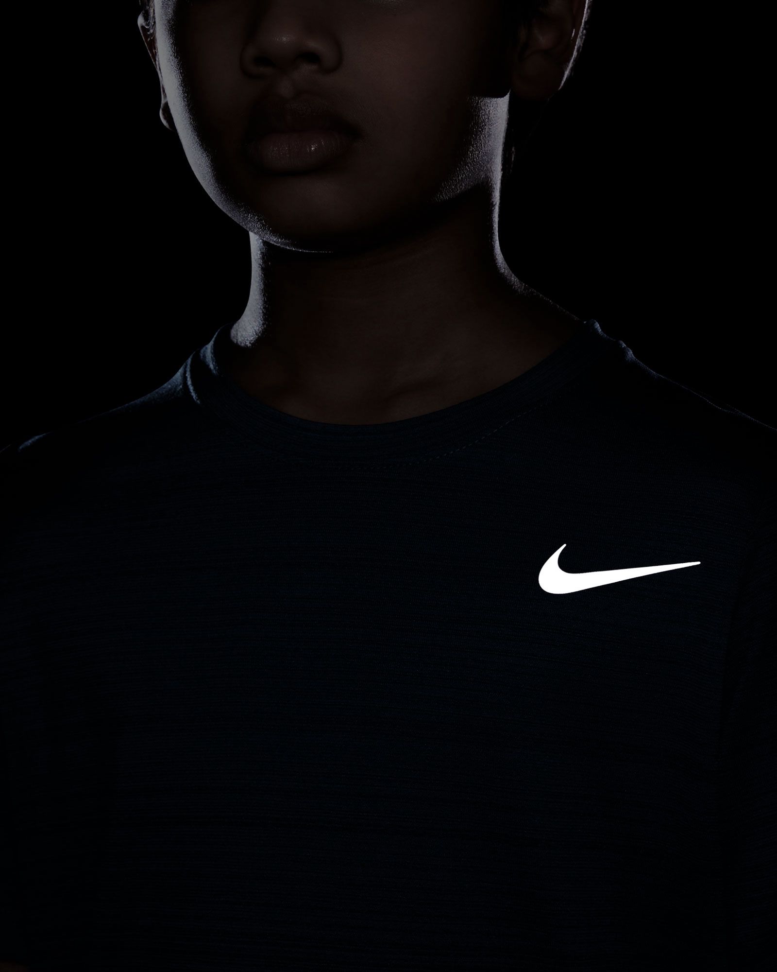 Camiseta Nike NSW Tee Multi Swoosh - Fútbol Factory