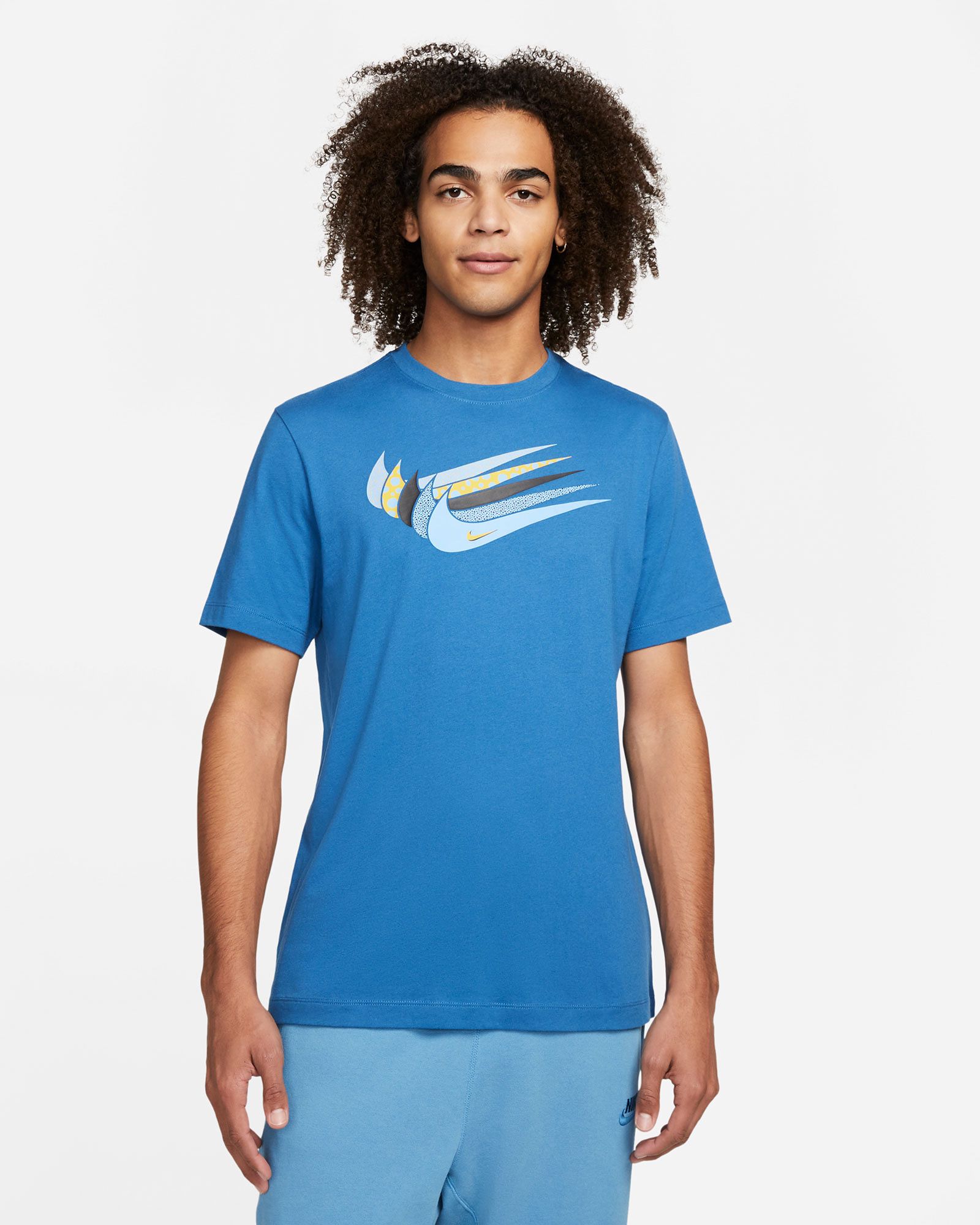 Camiseta Nike NSW Tee Multi Swoosh - Fútbol Factory