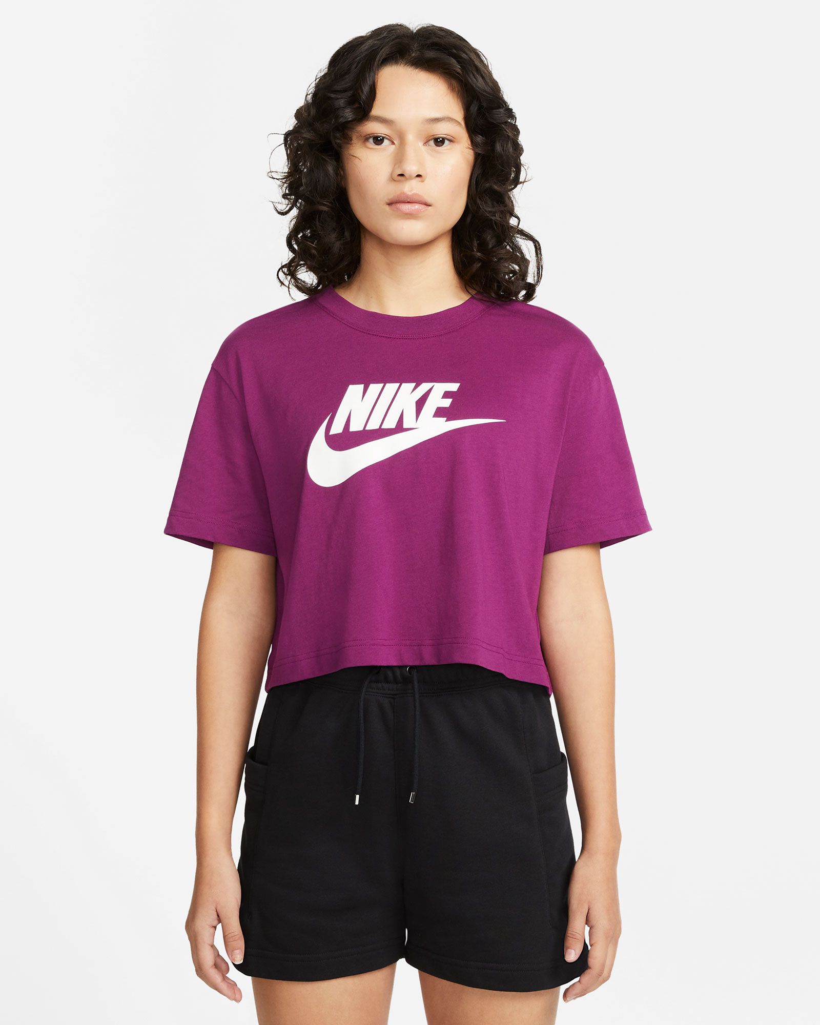 Camiseta Nike NSW Essential Cropped  - Fútbol Factory