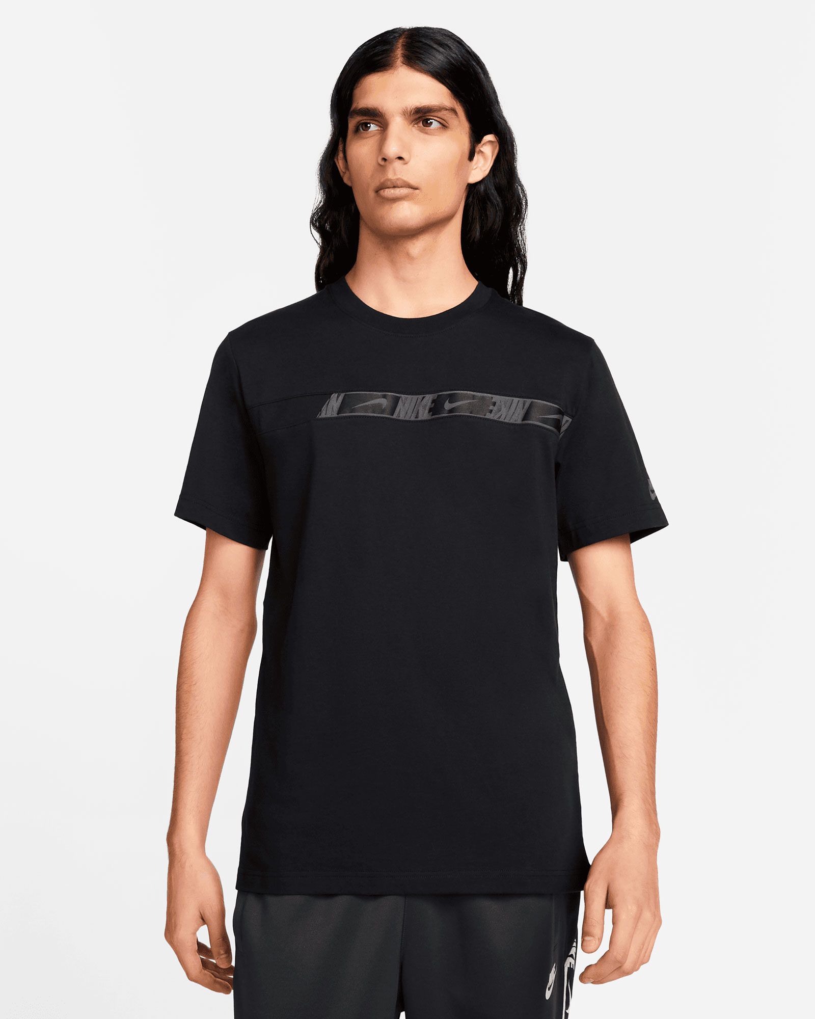 Camiseta Nike NSW Repeat - Fútbol Factory