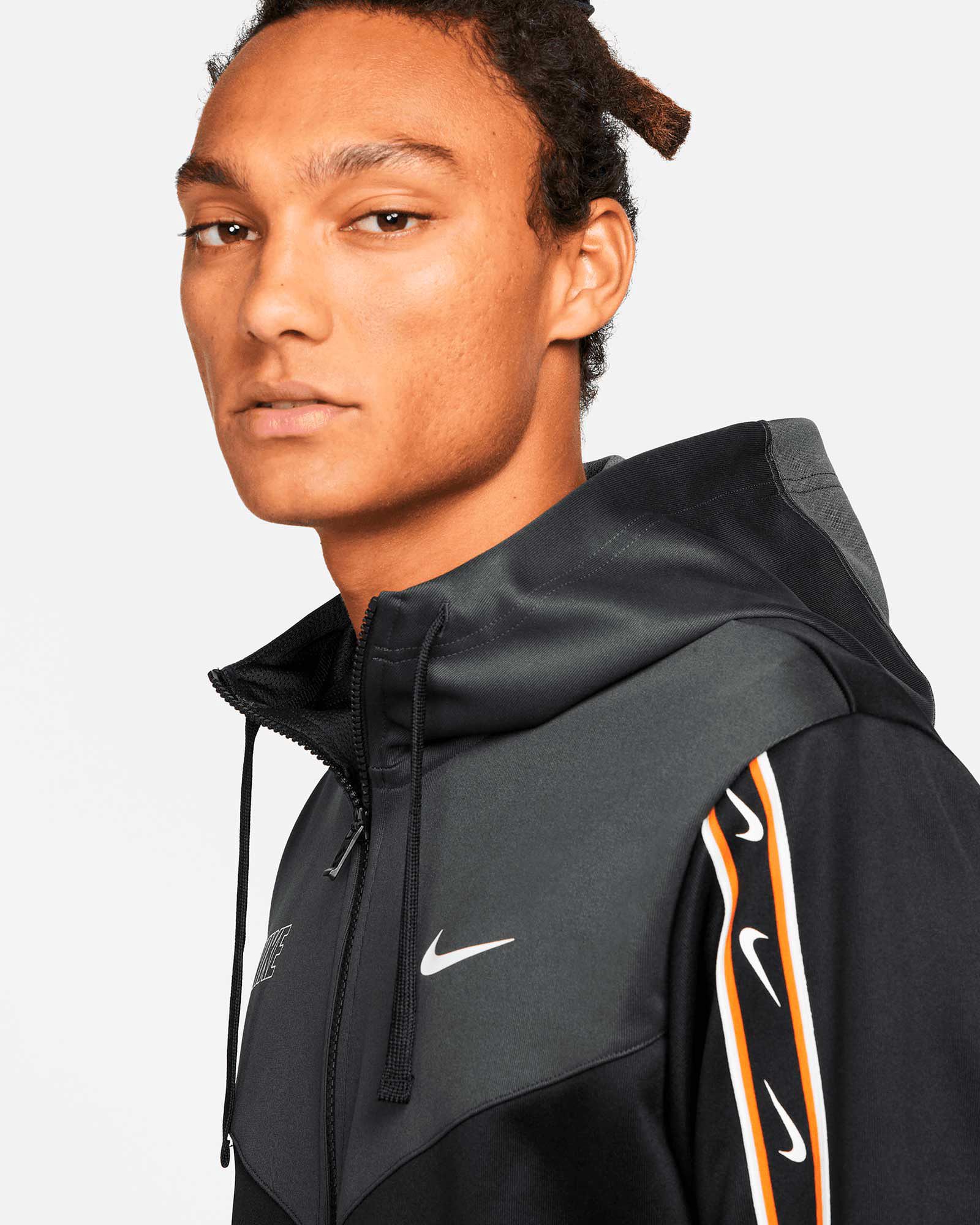 Chaqueta Nike NSW Repeat Swoosh - Fútbol Factory