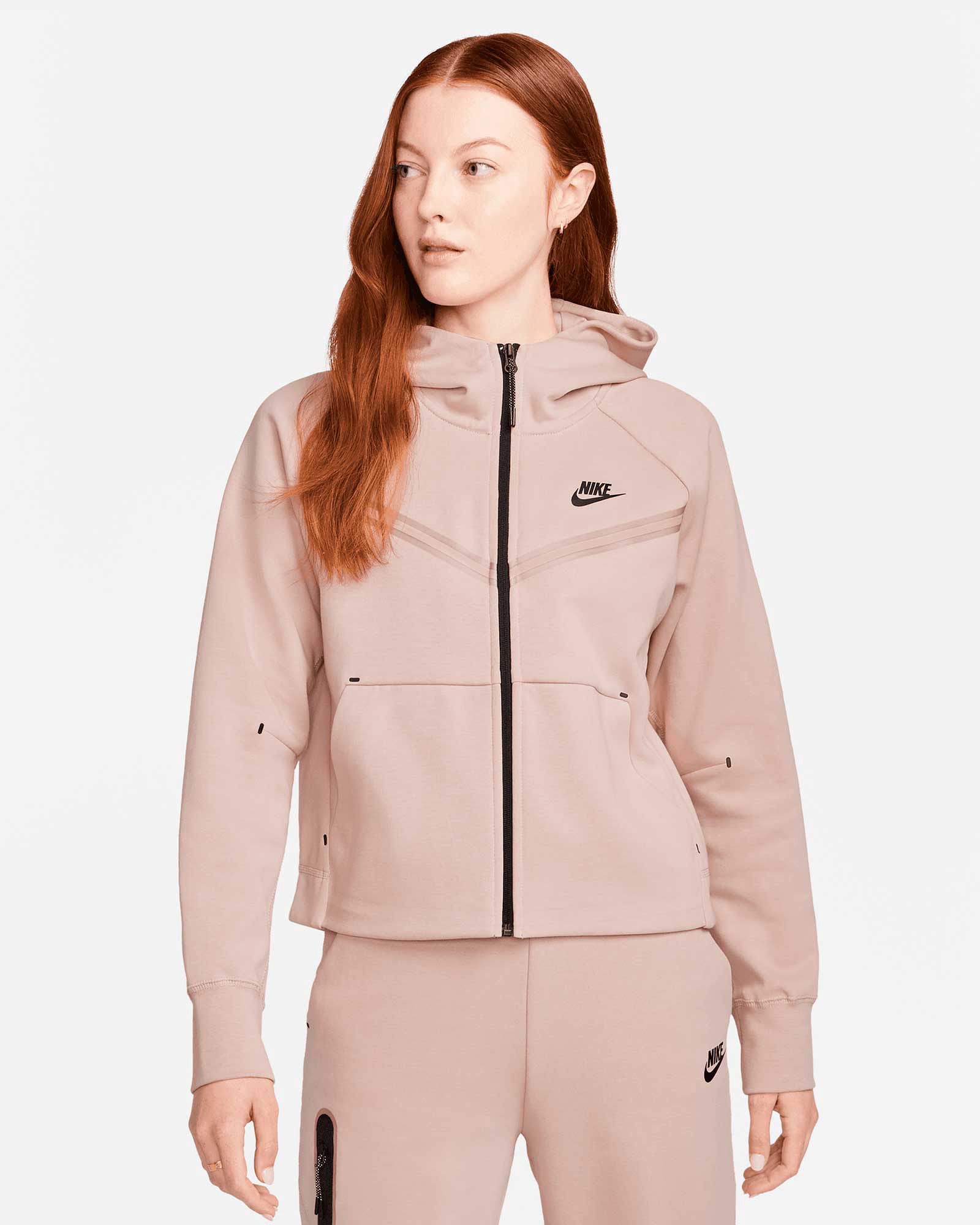 Chaqueta Nike Tech Windrunner - Fútbol Factory