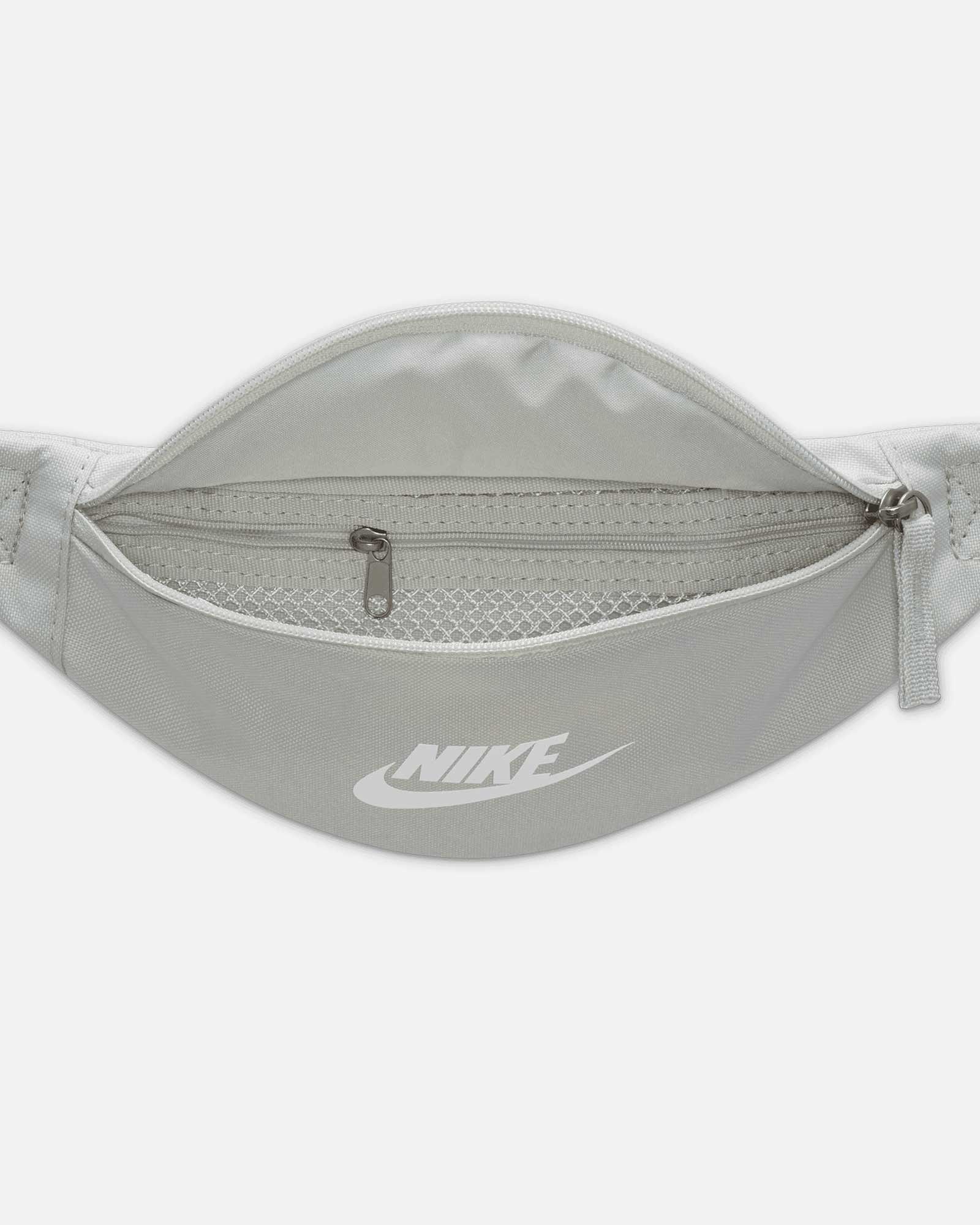 Riñonera Nike Heritage Hip Pack - Fútbol Factory