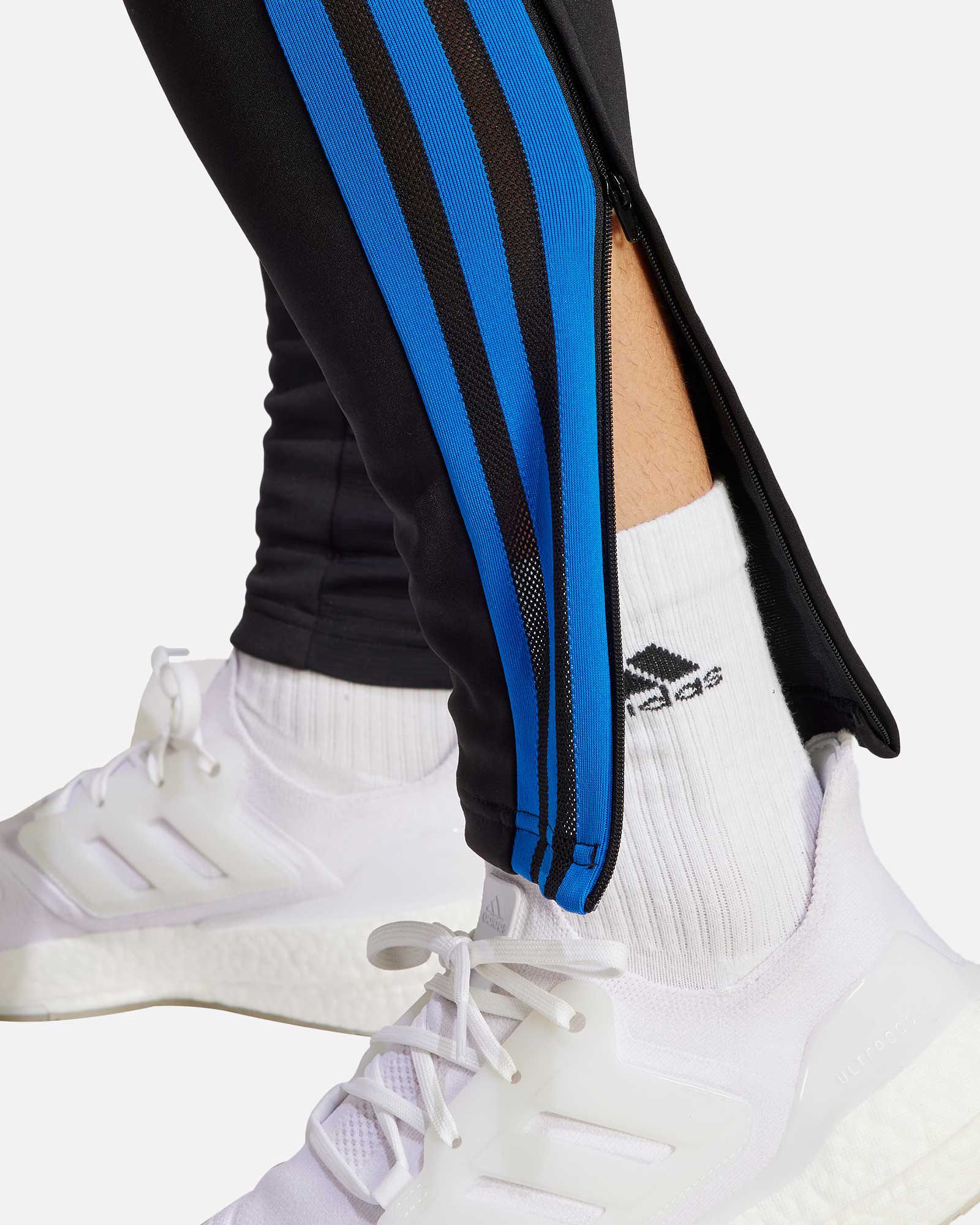 Pantalón Manchester United 2022/2023 TR - Fútbol Factory