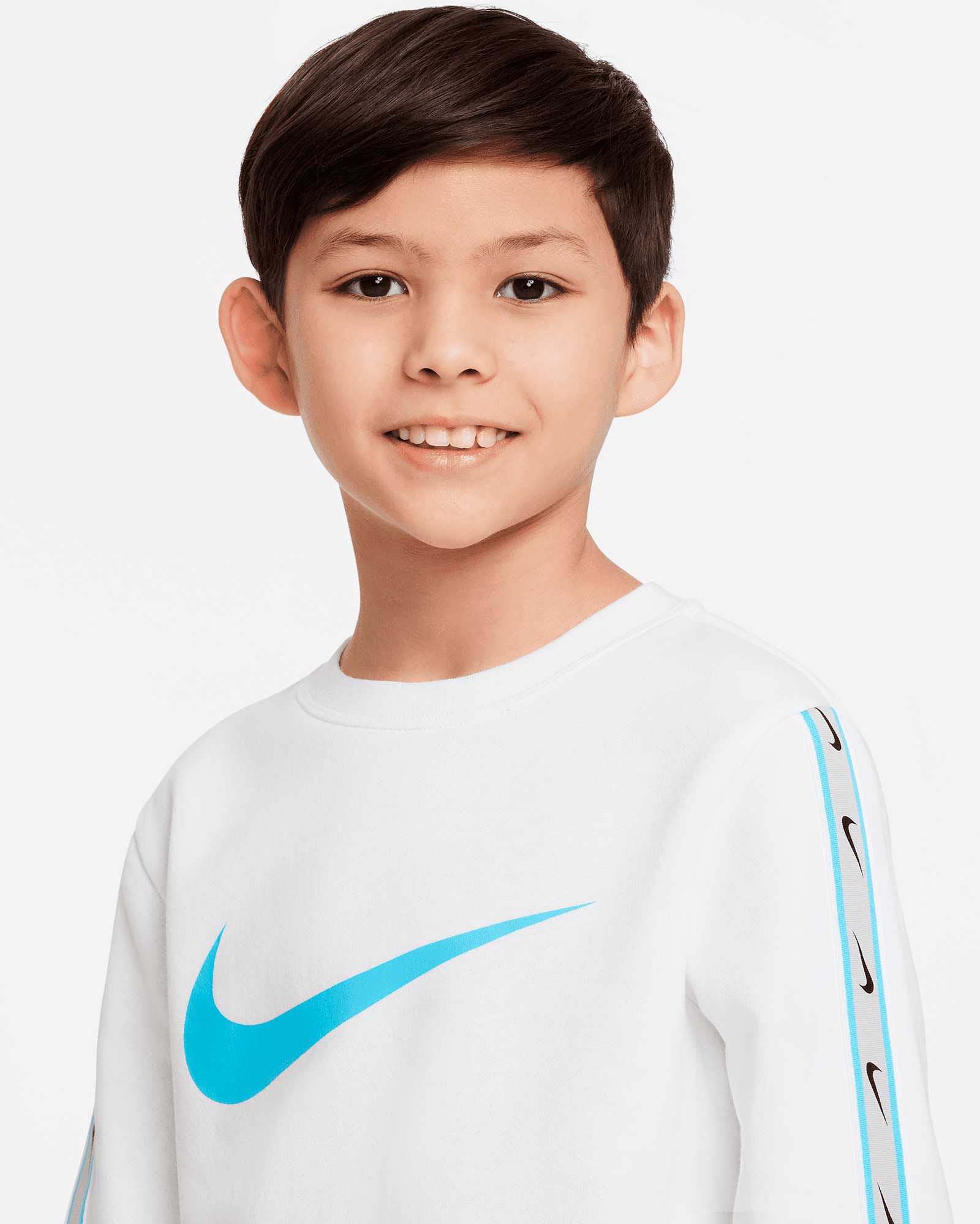 Sudadera Nike Sportswear Repeat  - Fútbol Factory