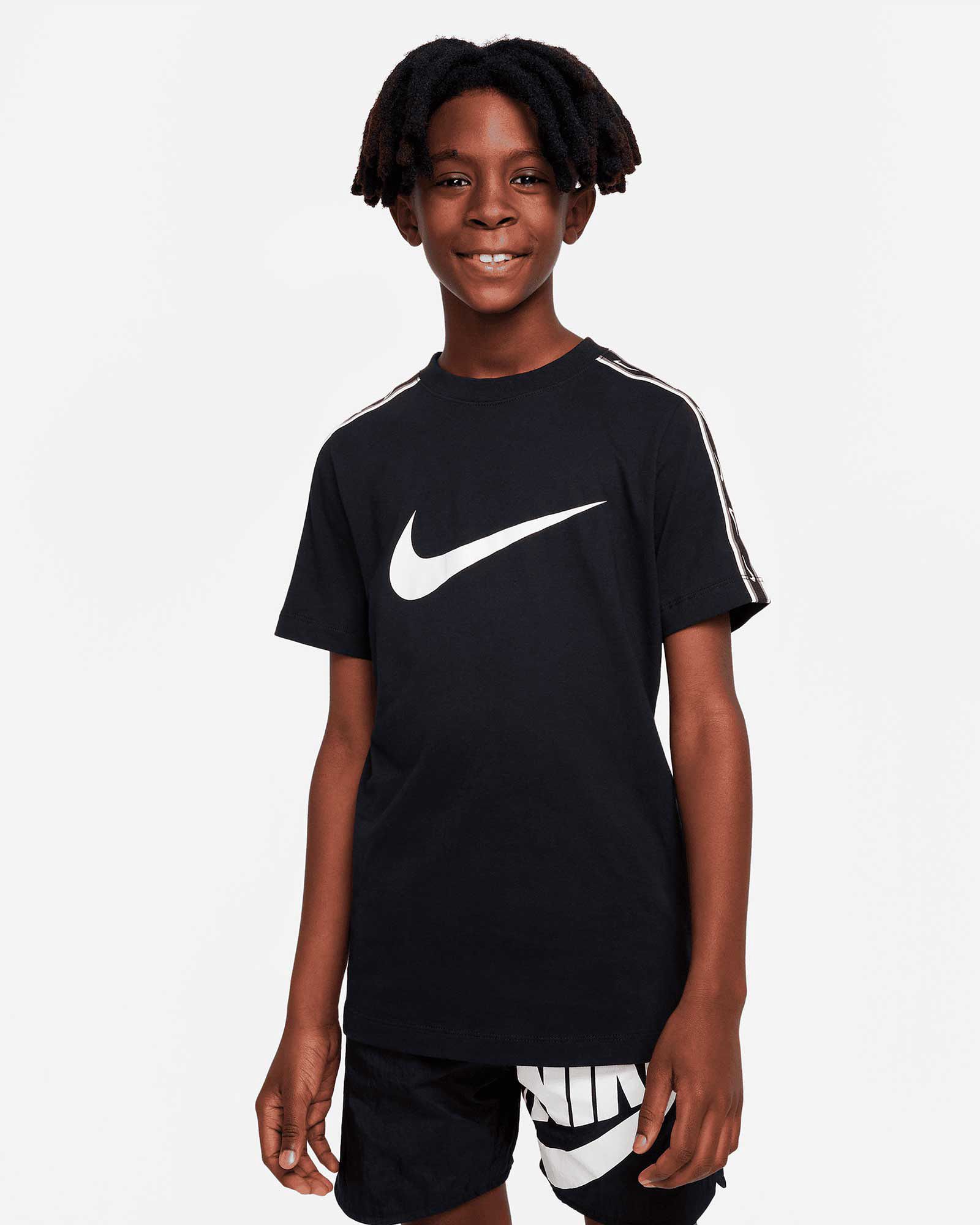 Camiseta Nike Sportswear Repeat - Fútbol Factory