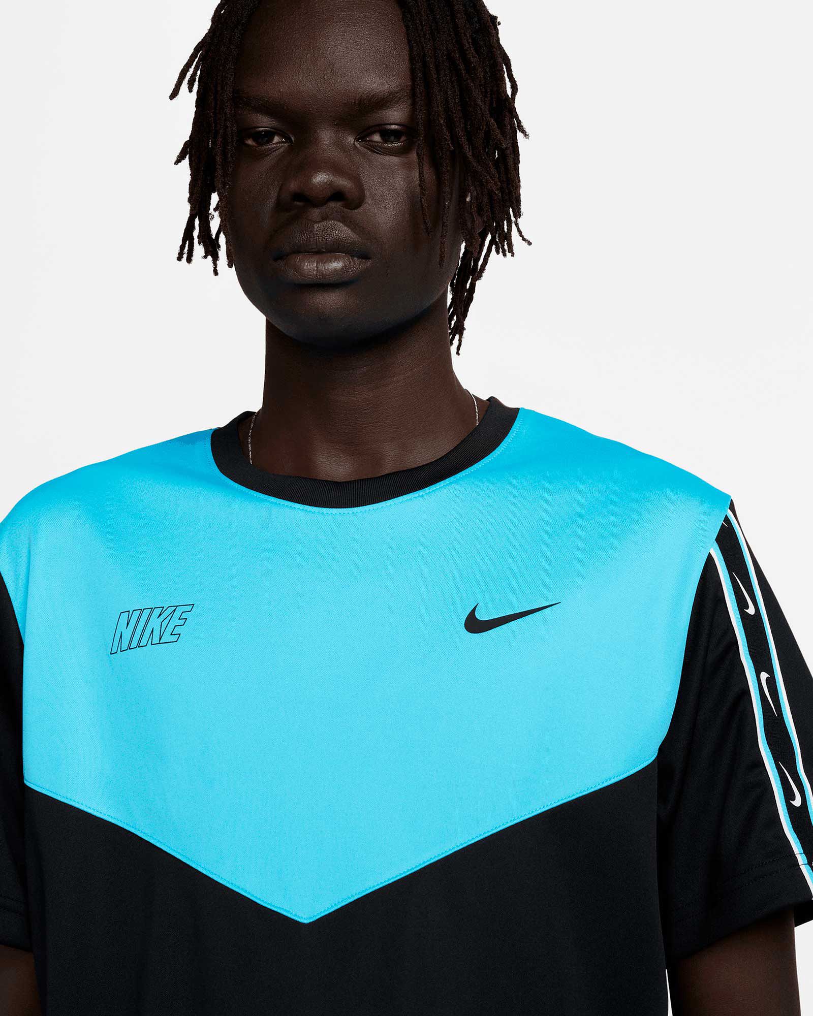 Camiseta Nike Sportswear Repeat TR - Fútbol Factory