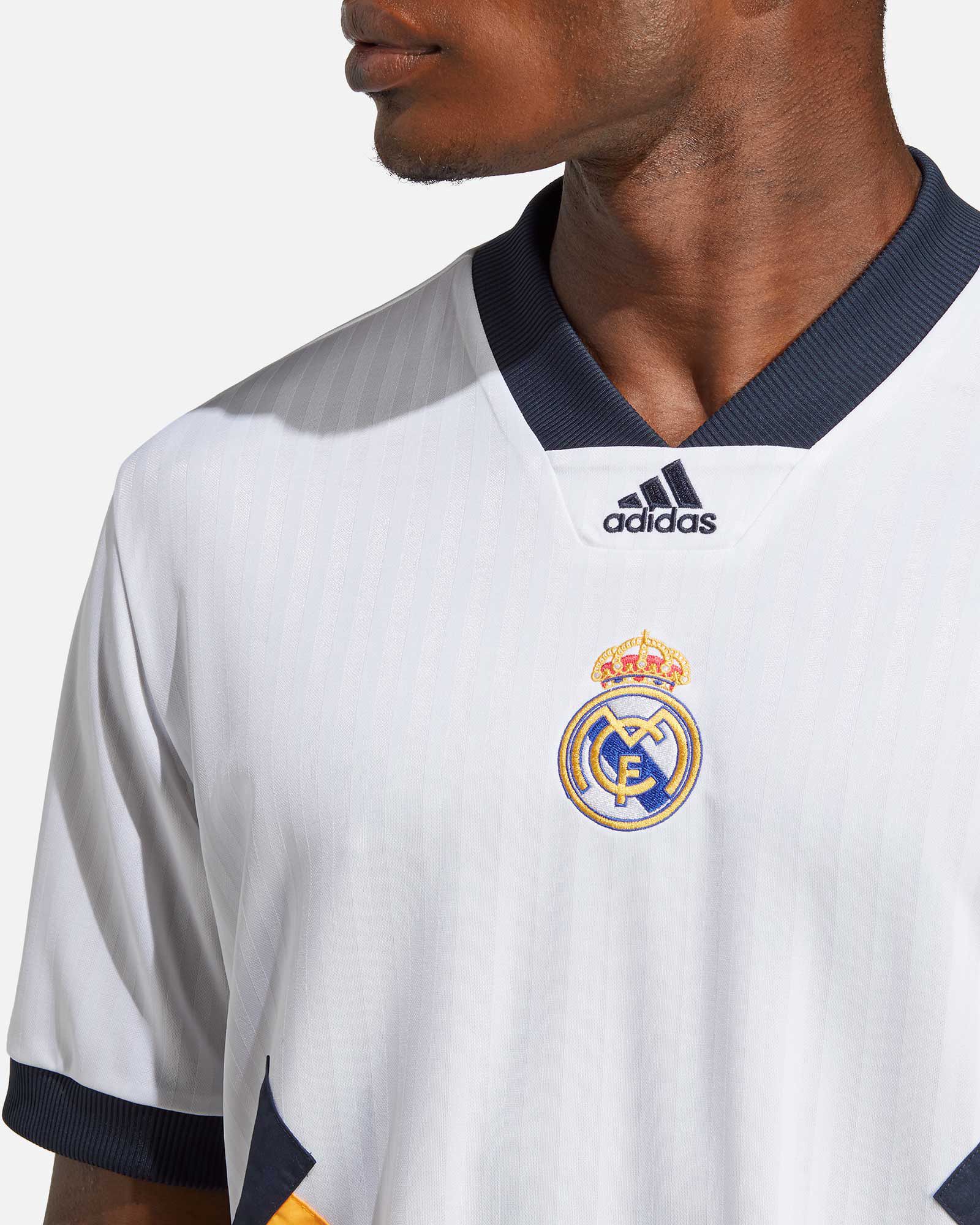 Camiseta Real Madrid Icons - Fútbol Factory