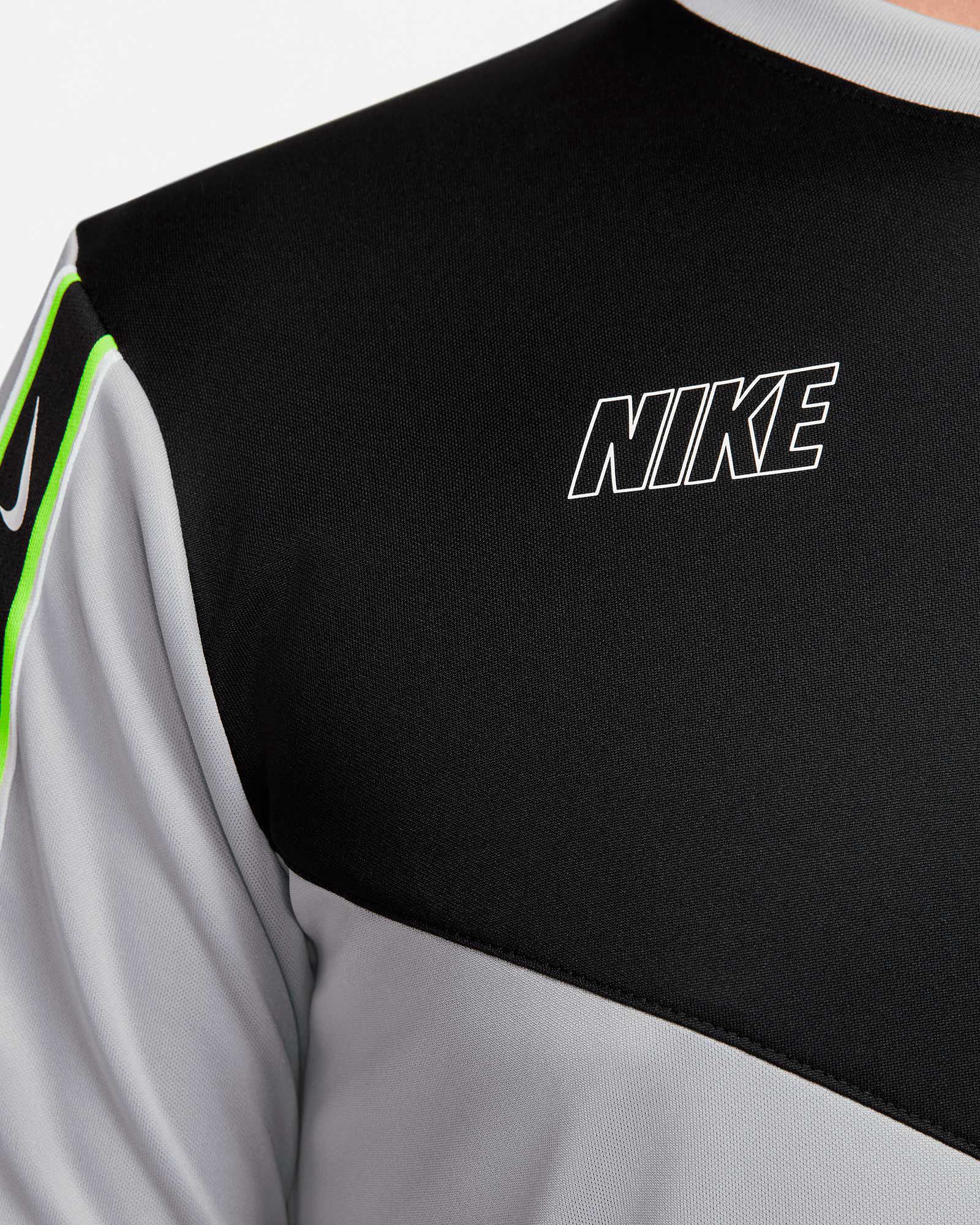 Camiseta Nike Dri-FIT Sportwear Repeat  - Fútbol Factory