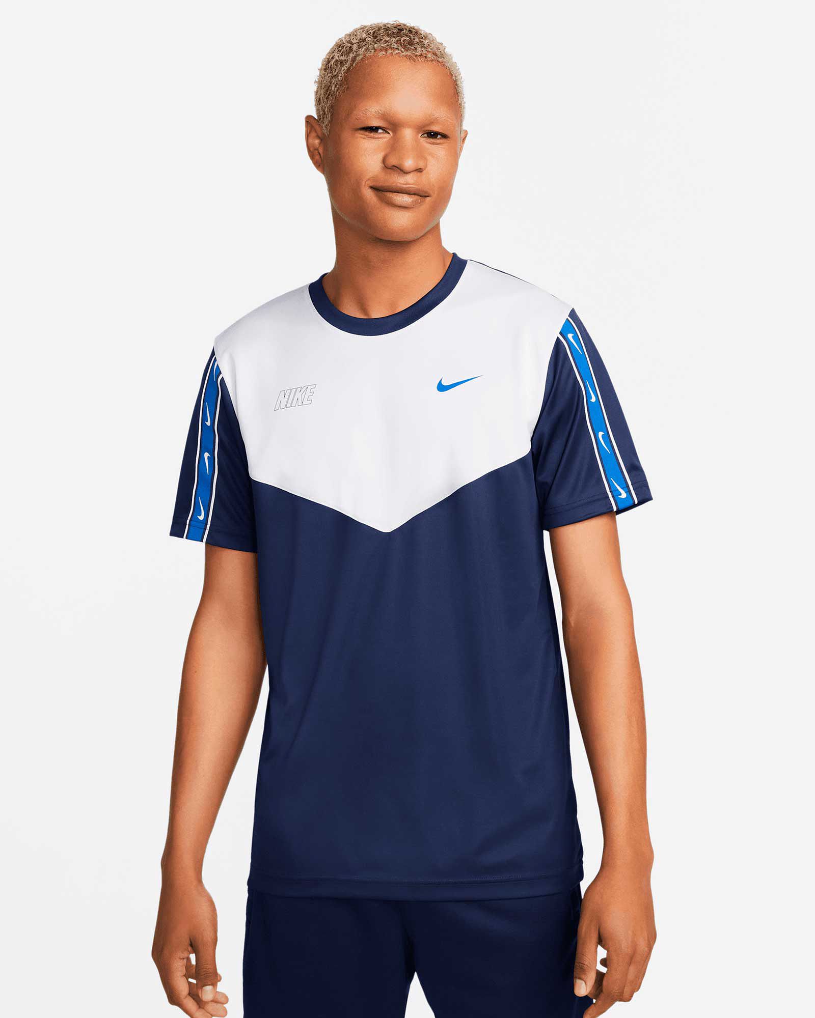 Camiseta Nike Dri-FIT Sportwear Repeat  - Fútbol Factory