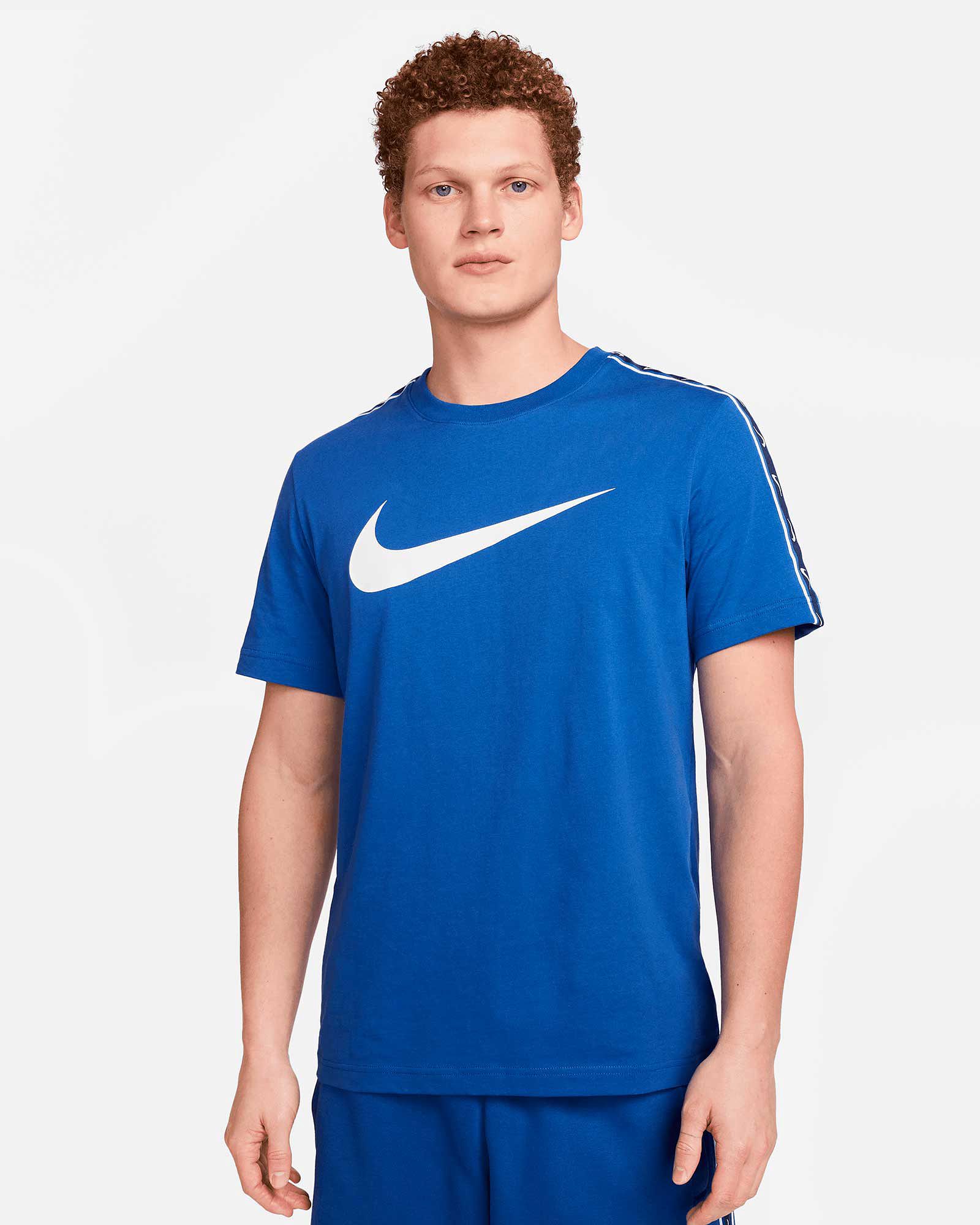 Camiseta Nike Sportswear Repeat - Fútbol Factory